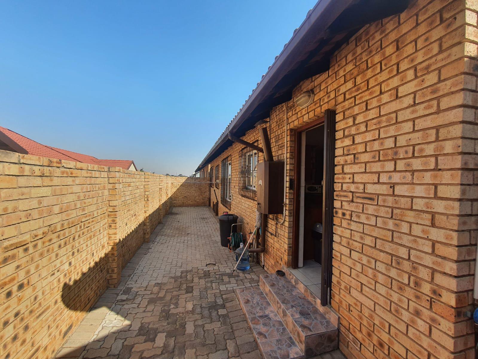 3 Bedroom Property for Sale in Albemarle Gauteng