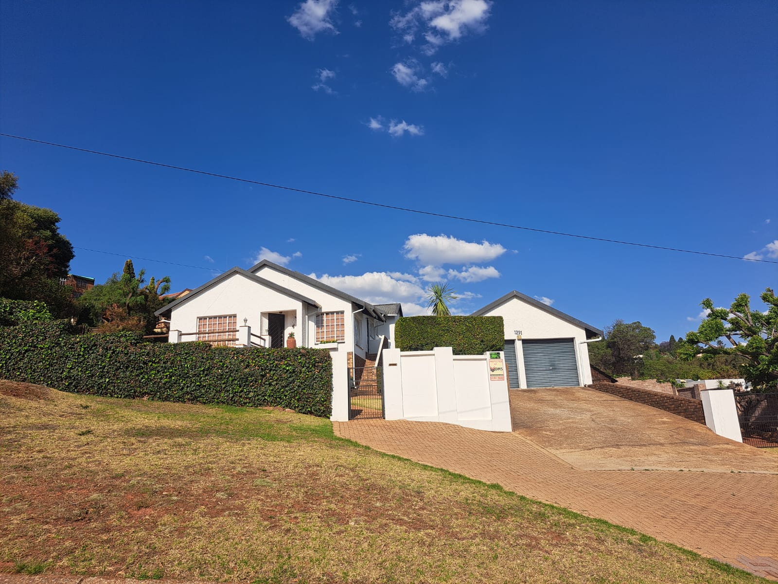 4 Bedroom Property for Sale in Roodekrans Gauteng