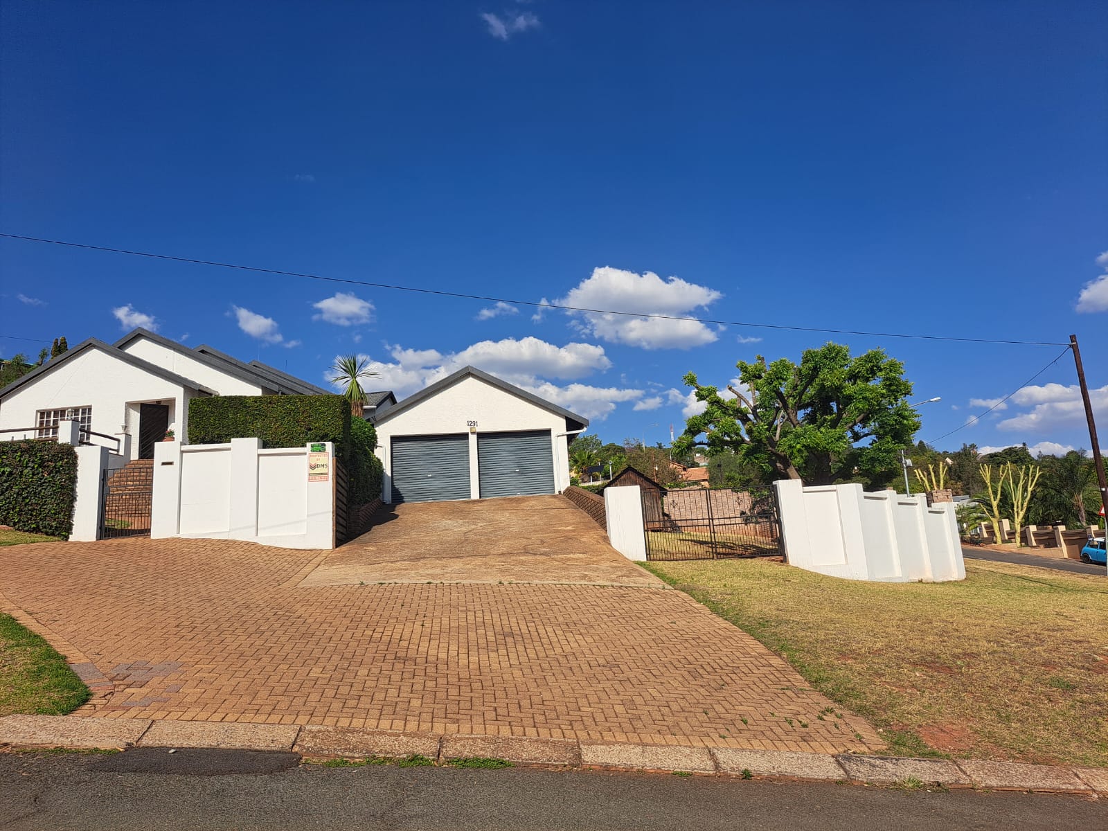 4 Bedroom Property for Sale in Roodekrans Gauteng