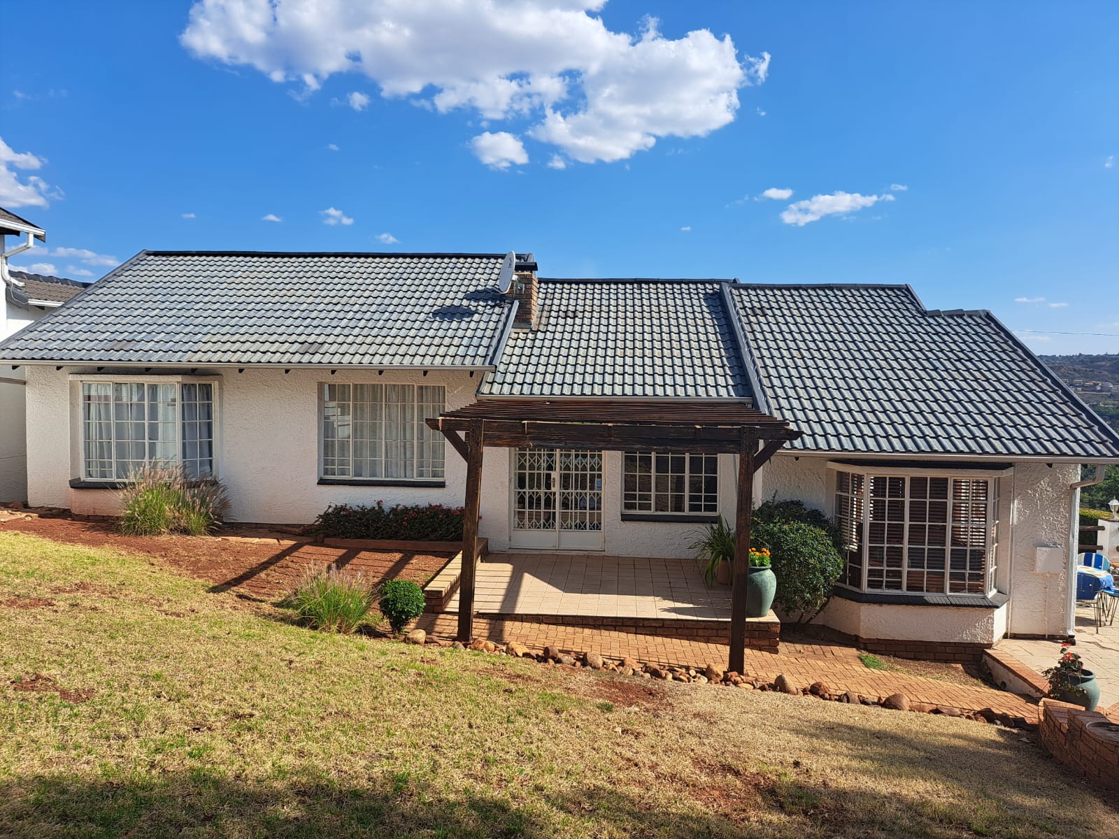 4 Bedroom Property for Sale in Roodekrans Gauteng