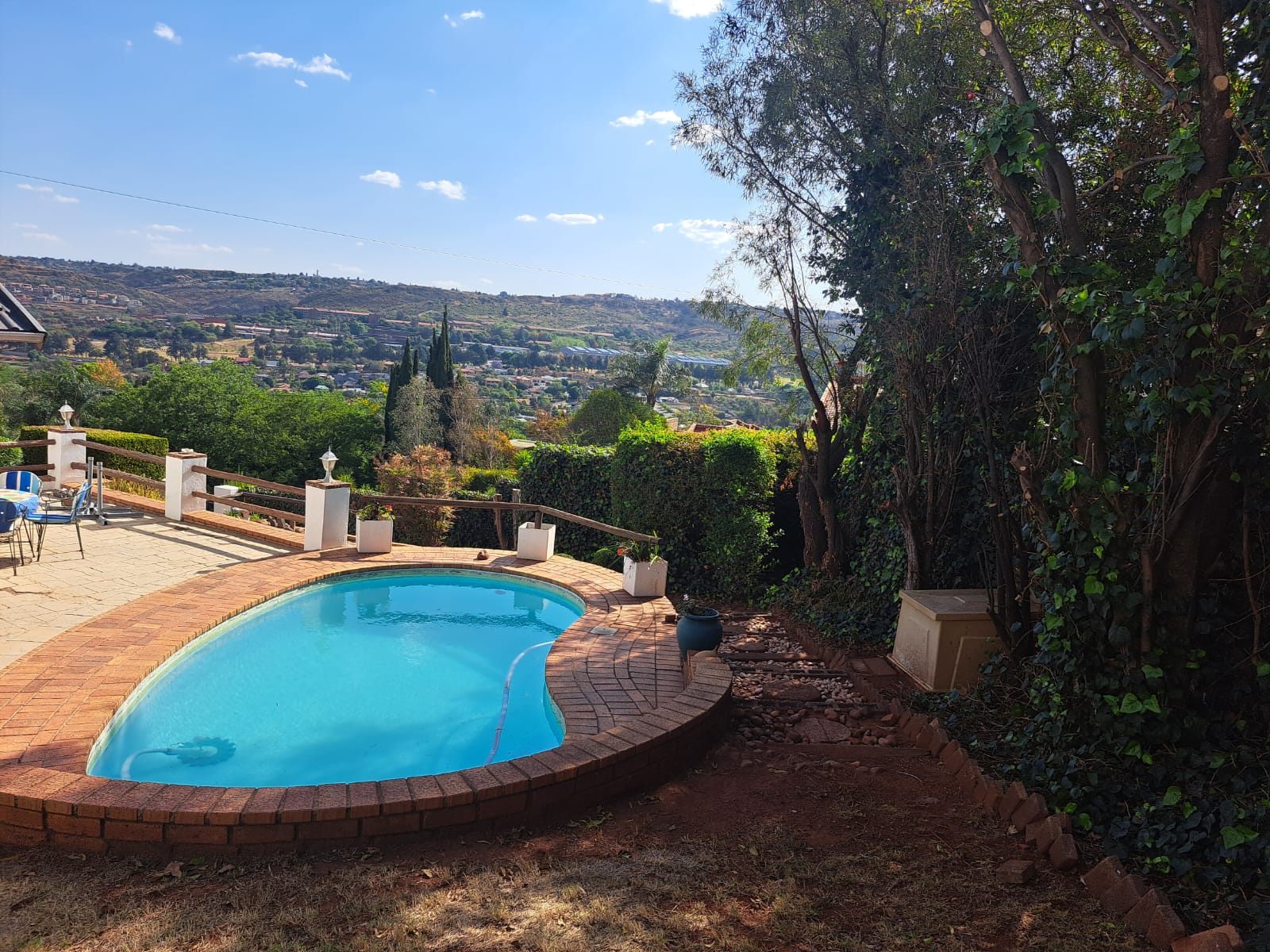 4 Bedroom Property for Sale in Roodekrans Gauteng