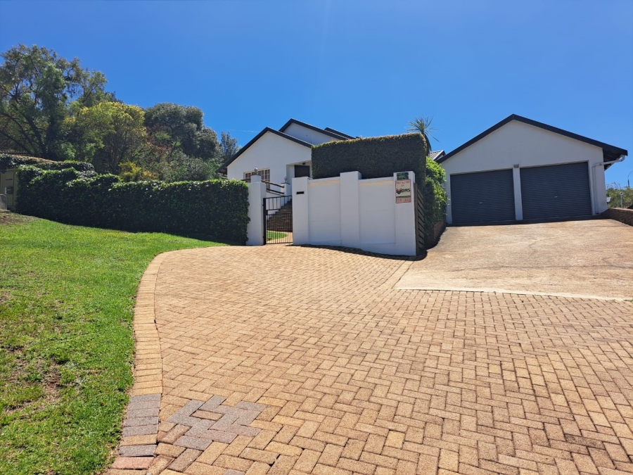 4 Bedroom Property for Sale in Roodekrans Gauteng