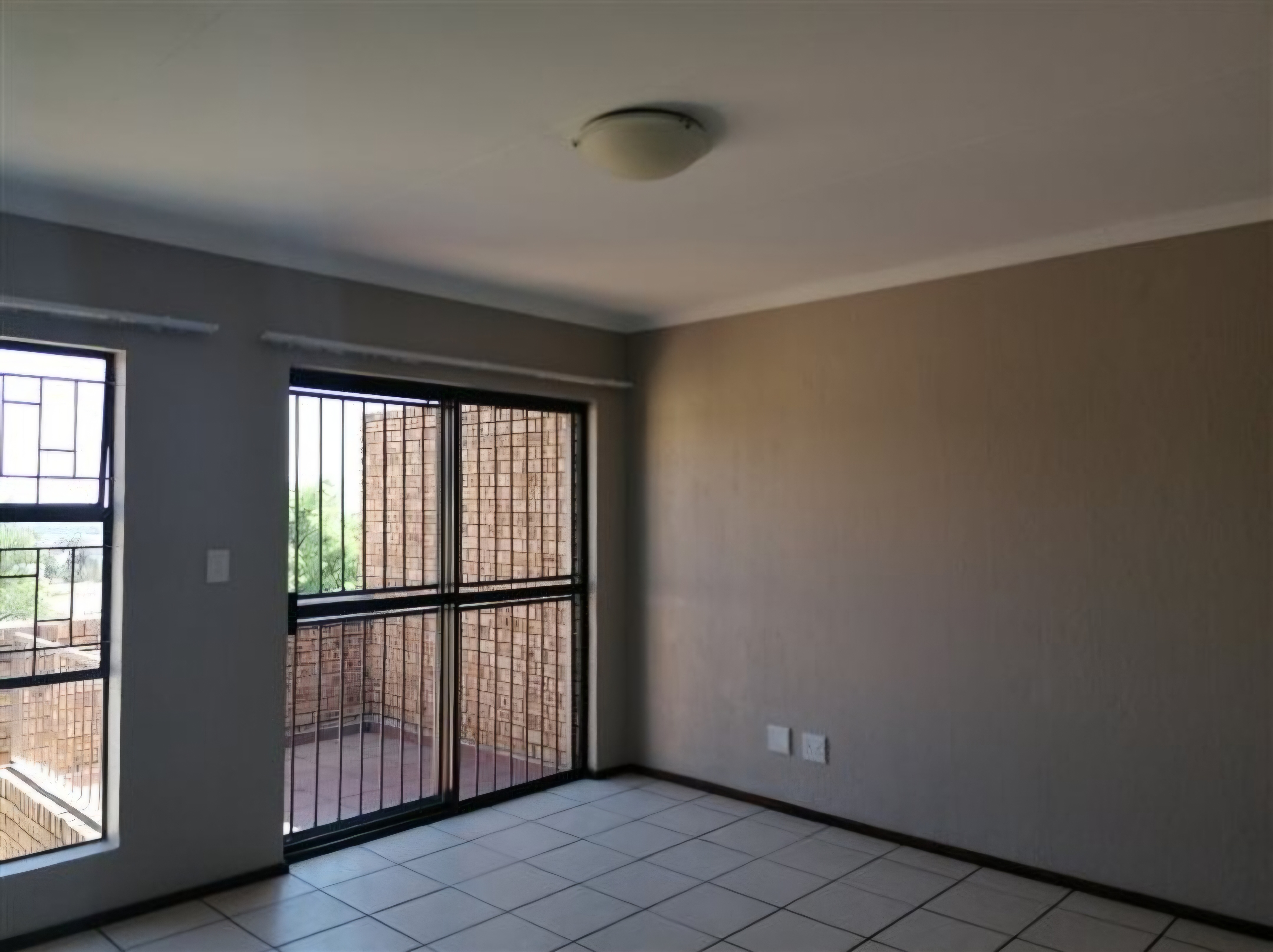 To Let 2 Bedroom Property for Rent in Amorosa Gauteng