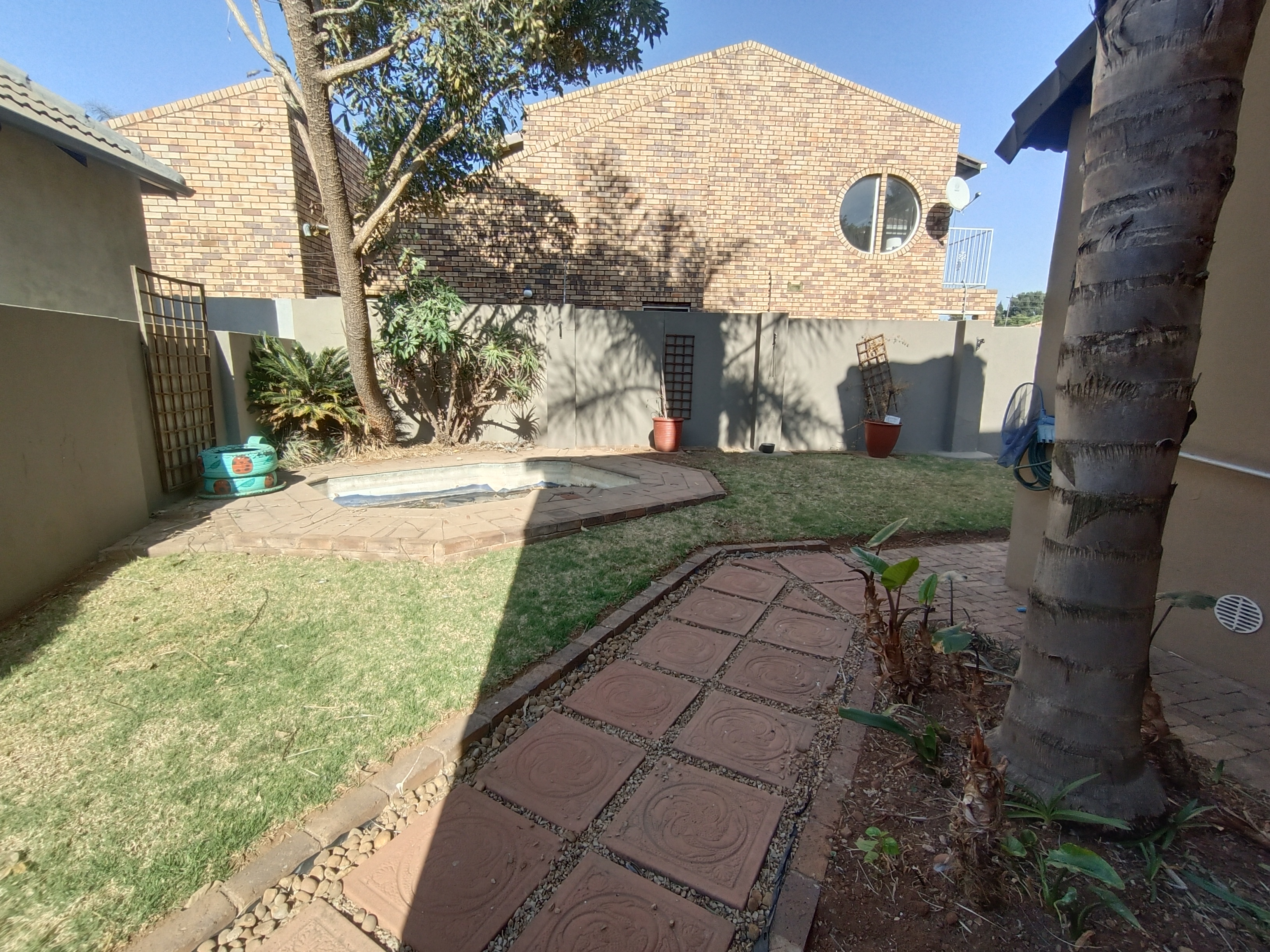 To Let 3 Bedroom Property for Rent in Lambton Gauteng