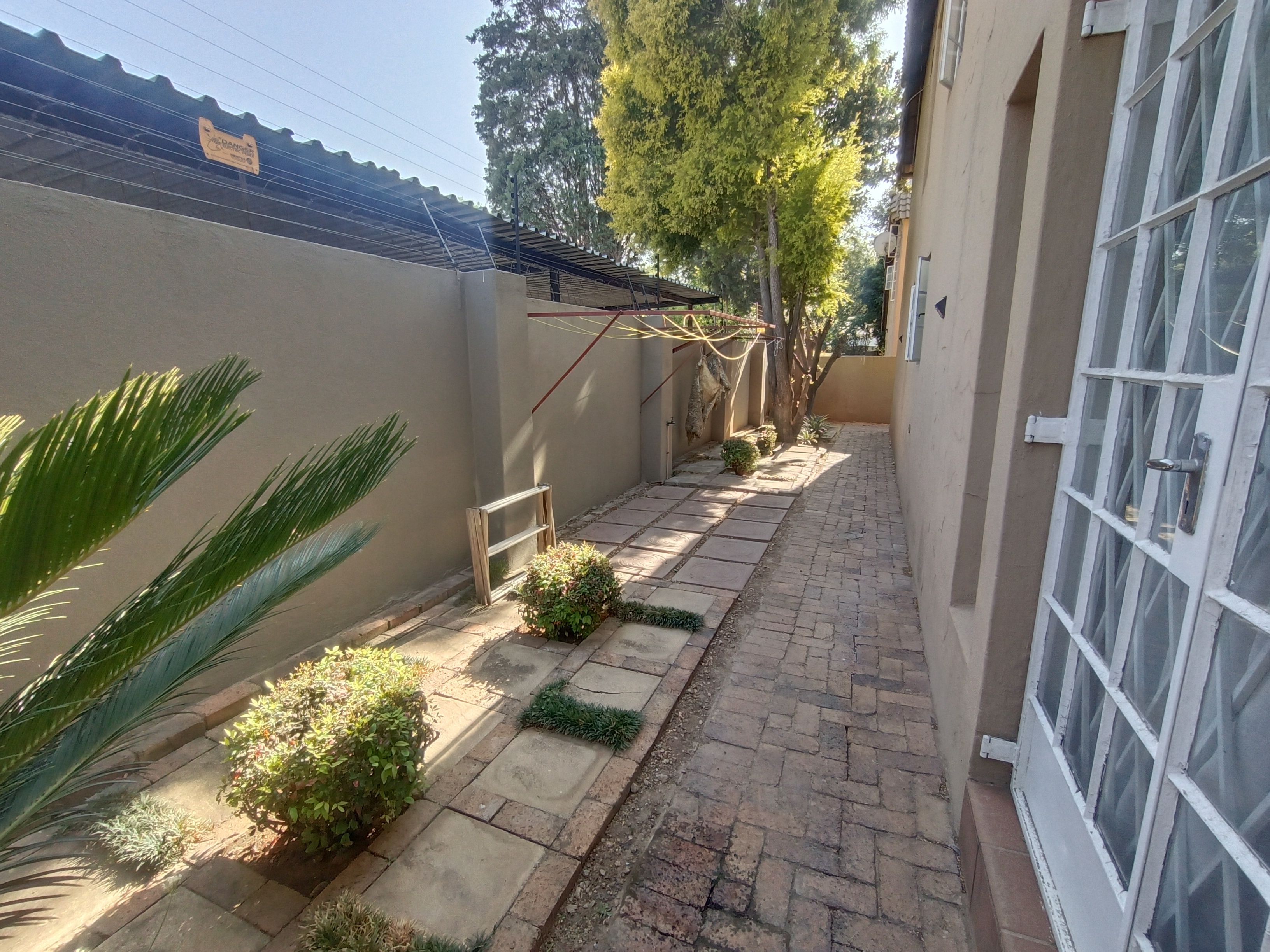 To Let 3 Bedroom Property for Rent in Lambton Gauteng