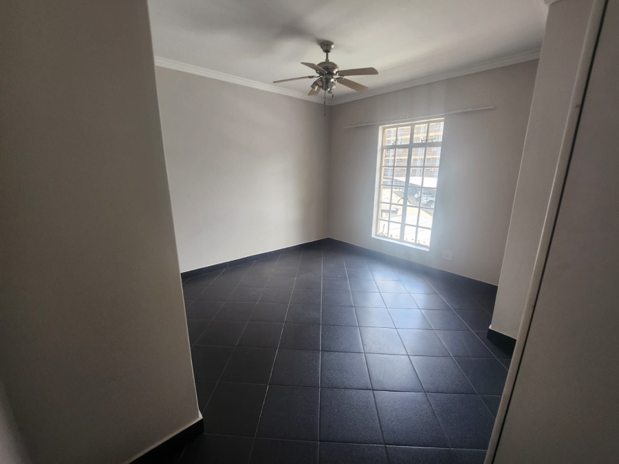 To Let 3 Bedroom Property for Rent in Lambton Gauteng