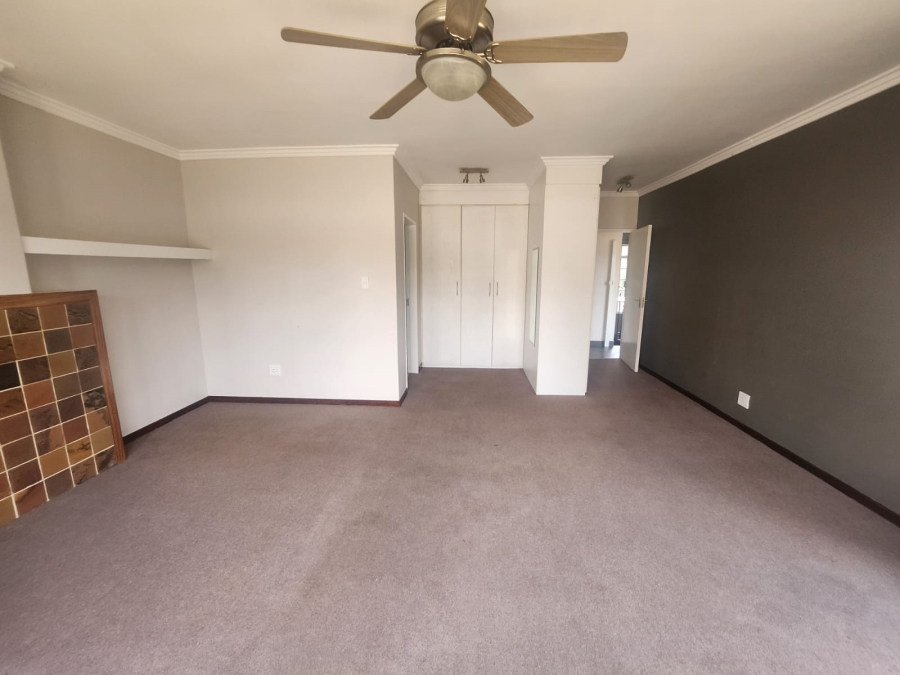 To Let 3 Bedroom Property for Rent in Lambton Gauteng