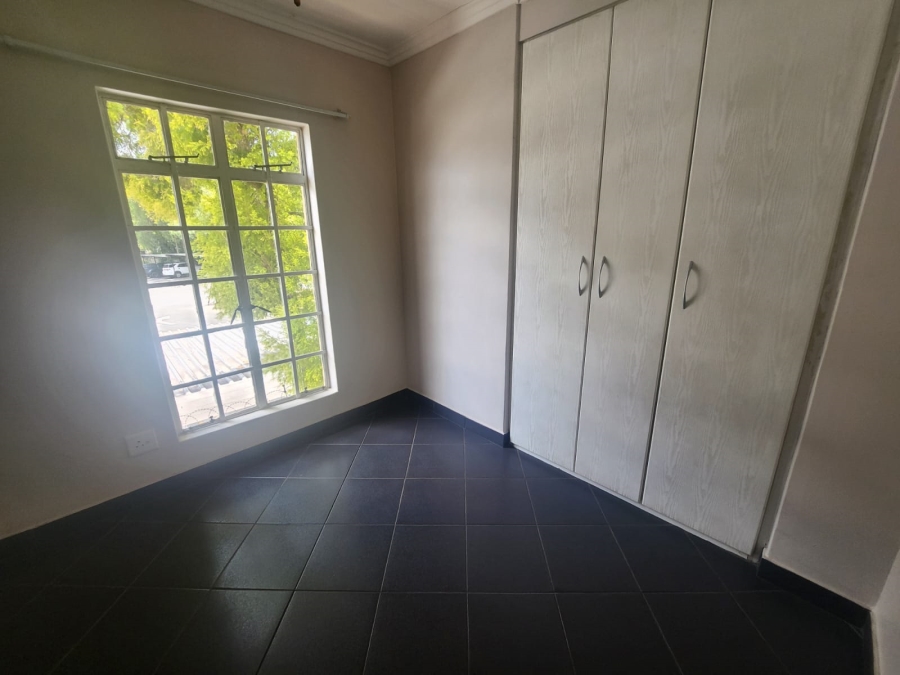 To Let 3 Bedroom Property for Rent in Lambton Gauteng