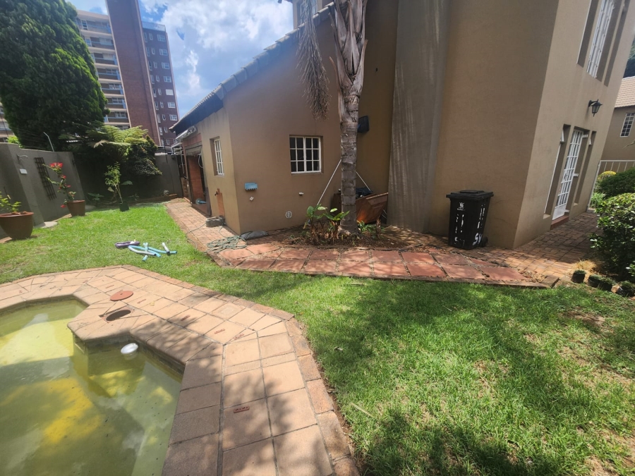 To Let 3 Bedroom Property for Rent in Lambton Gauteng