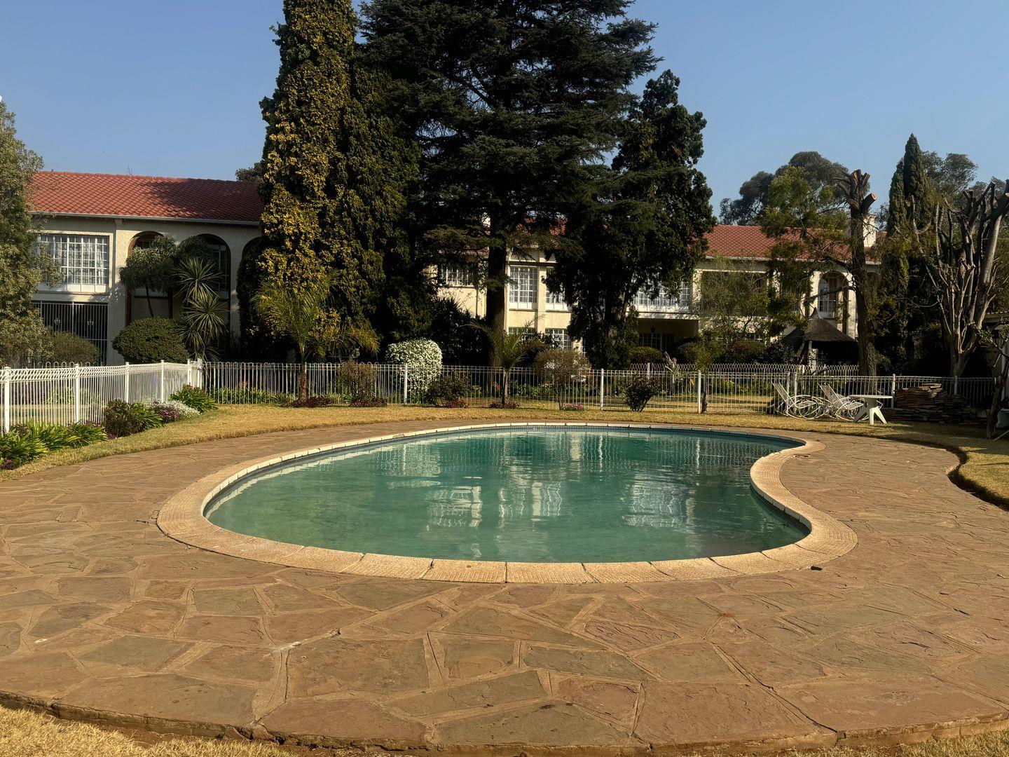 To Let 3 Bedroom Property for Rent in Parkhill Gardens Gauteng