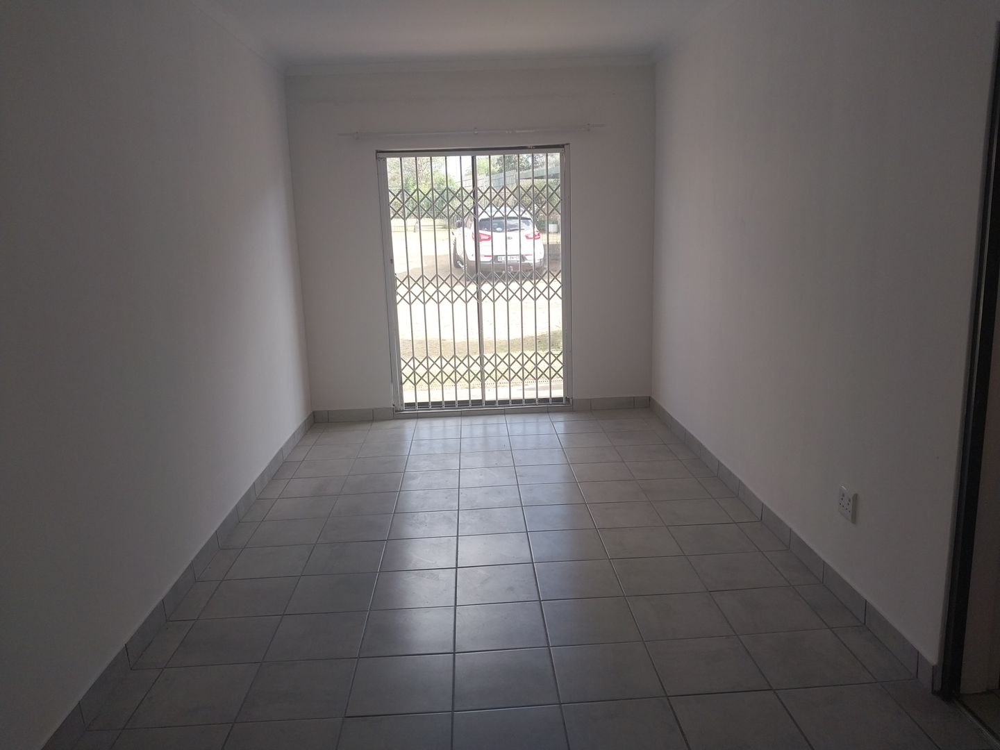 To Let 2 Bedroom Property for Rent in Lambton Gauteng