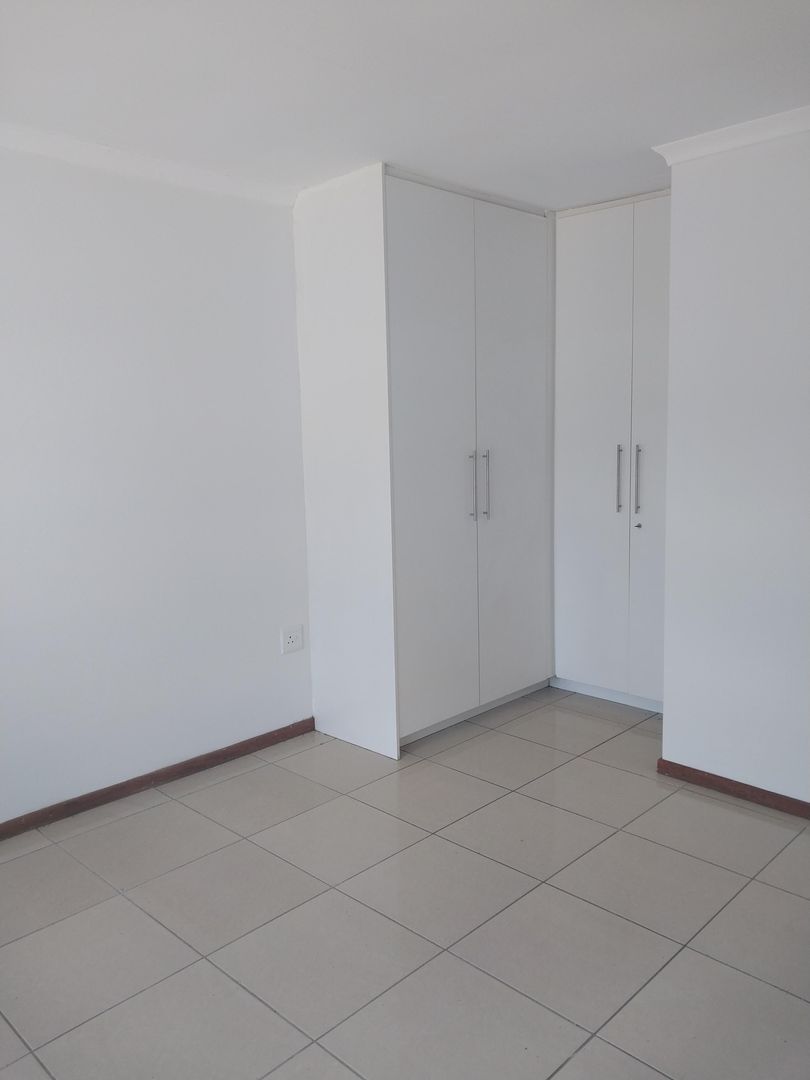 To Let 2 Bedroom Property for Rent in Lambton Gauteng