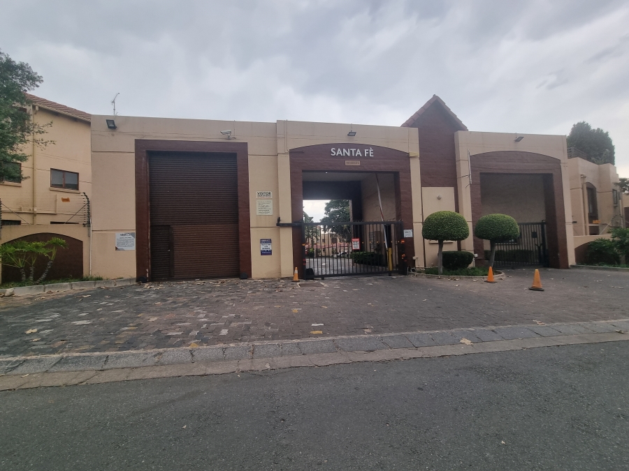 To Let 2 Bedroom Property for Rent in Bromhof Gauteng