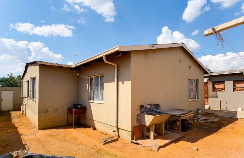 4 Bedroom Property for Sale in Palm Ridge Gauteng