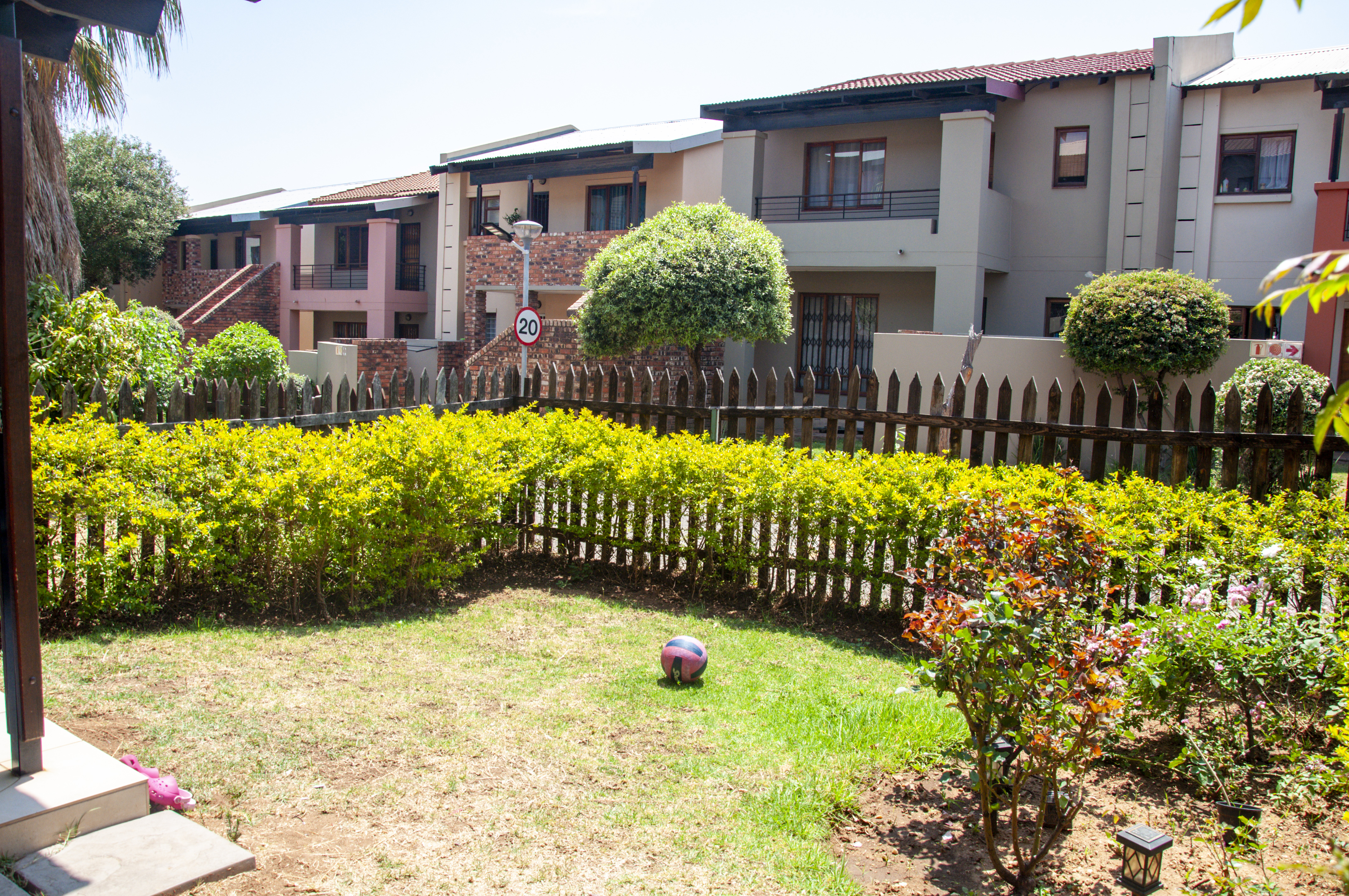 2 Bedroom Property for Sale in Vorna Valley Gauteng