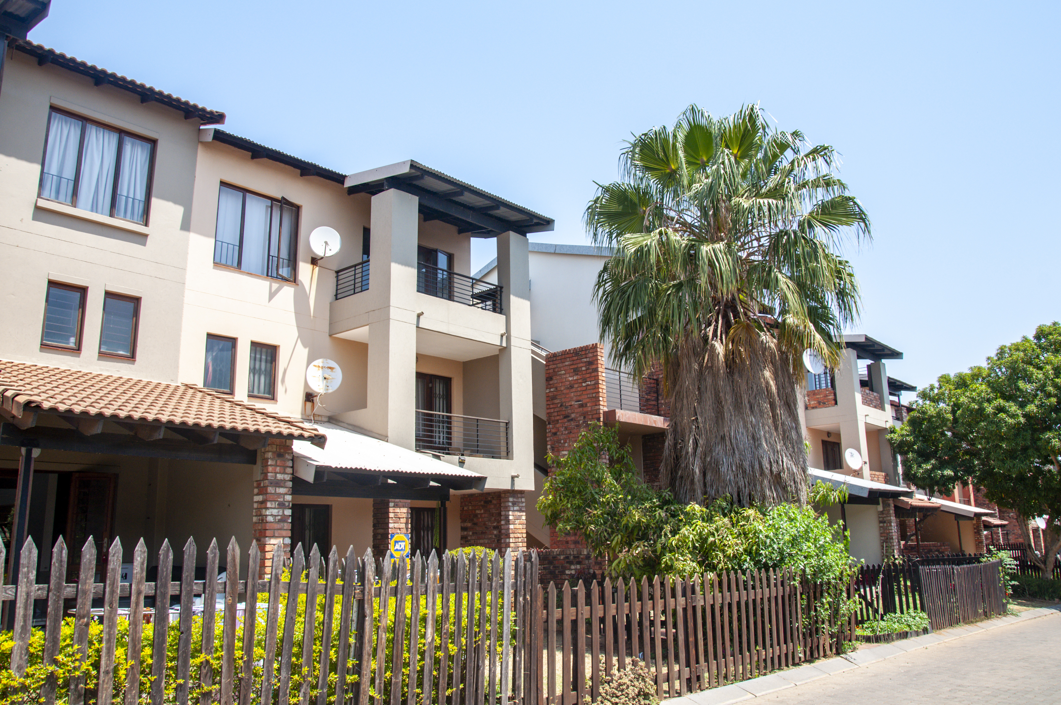 2 Bedroom Property for Sale in Vorna Valley Gauteng