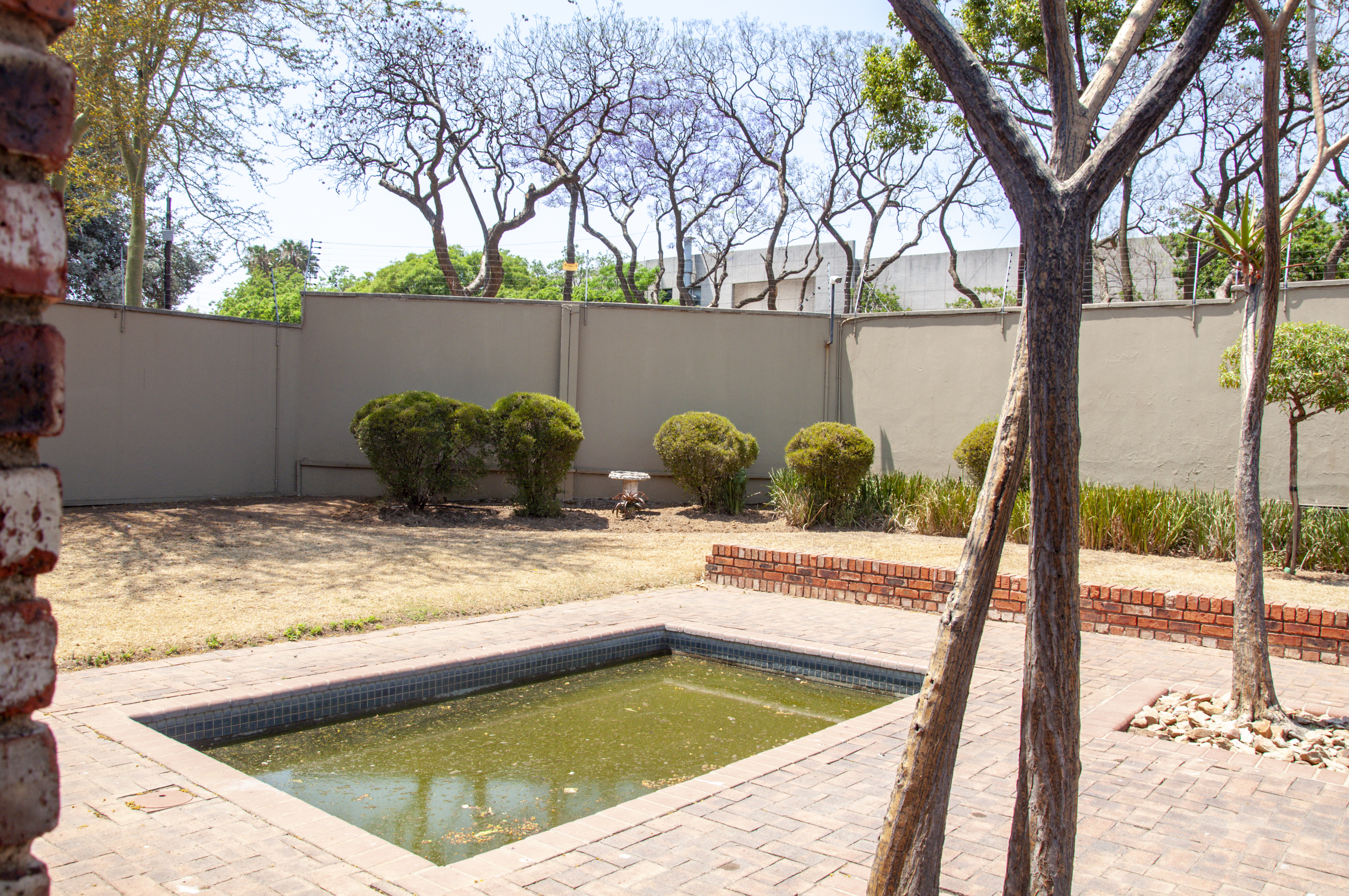 2 Bedroom Property for Sale in Vorna Valley Gauteng