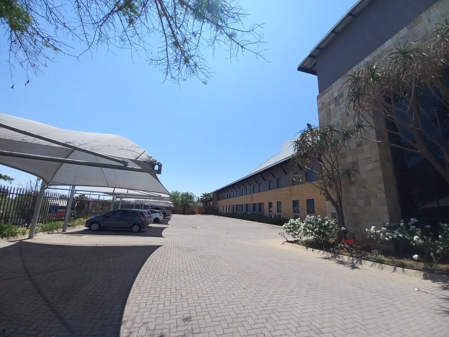 To Let commercial Property for Rent in Linbro Park Gauteng