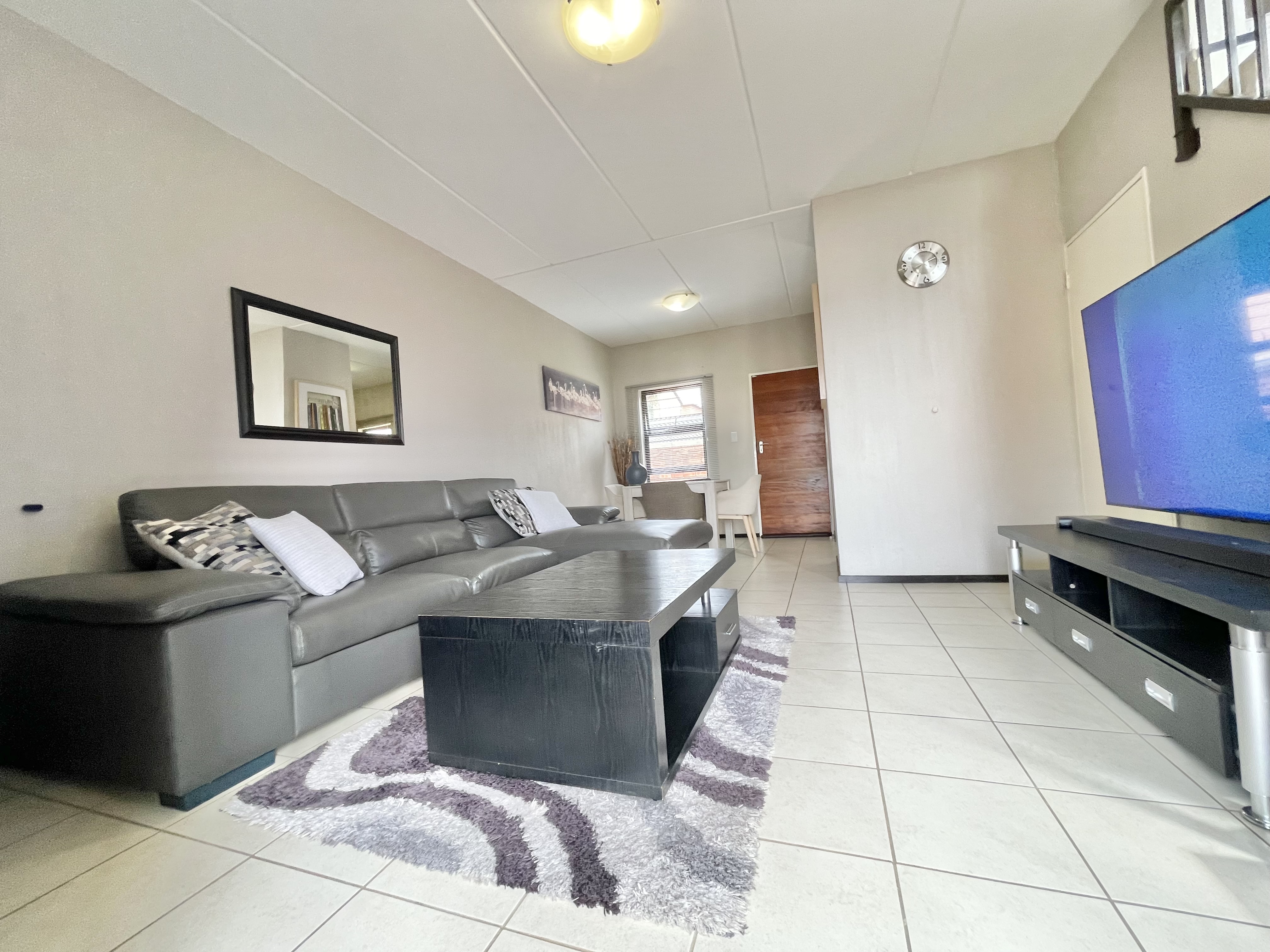 To Let 2 Bedroom Property for Rent in Wilgeheuwel Gauteng