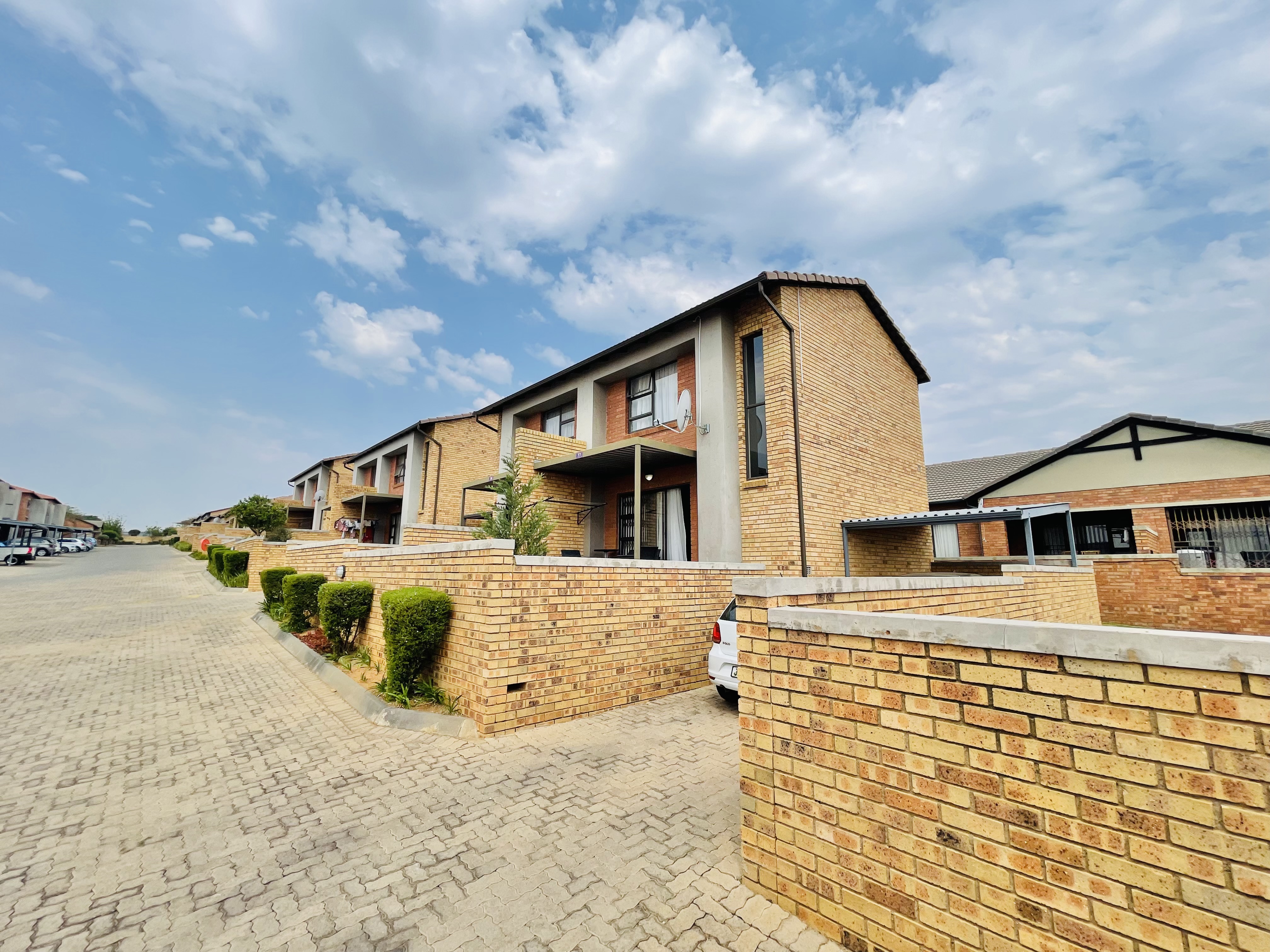 To Let 2 Bedroom Property for Rent in Wilgeheuwel Gauteng