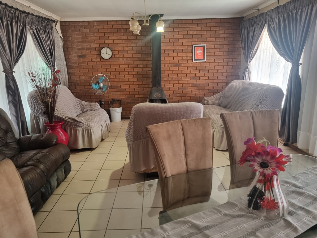 4 Bedroom Property for Sale in The Orchards Gauteng