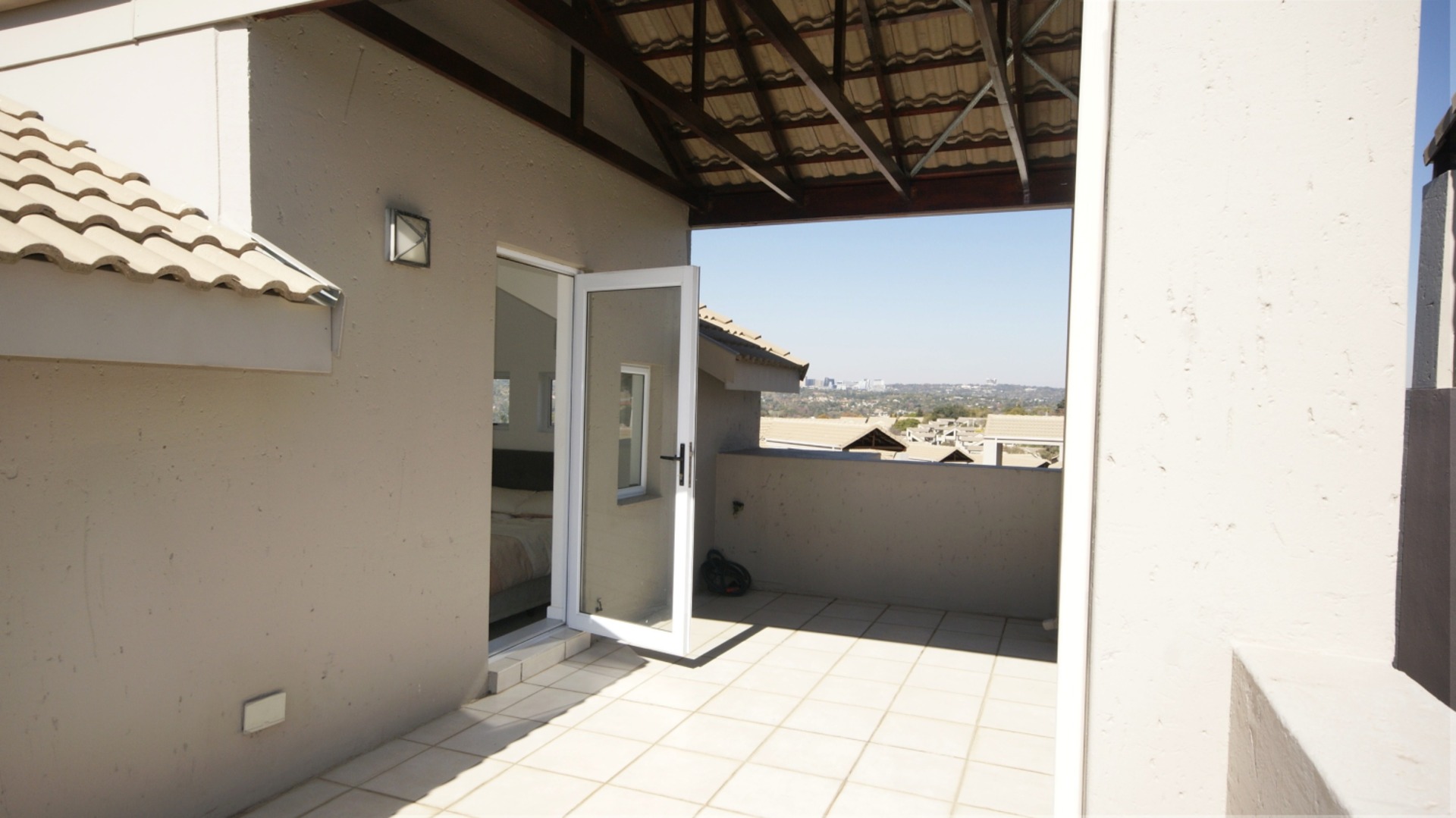 To Let 1 Bedroom Property for Rent in Bryanston Gauteng