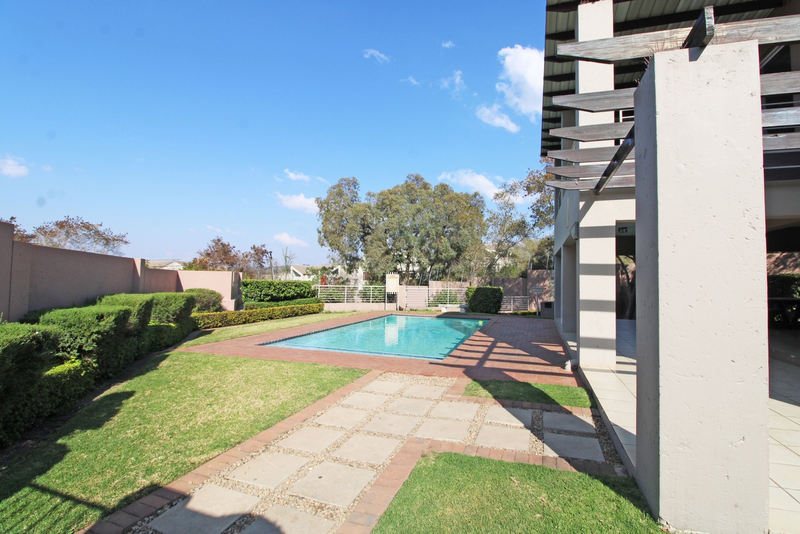 To Let 1 Bedroom Property for Rent in Bryanston Gauteng