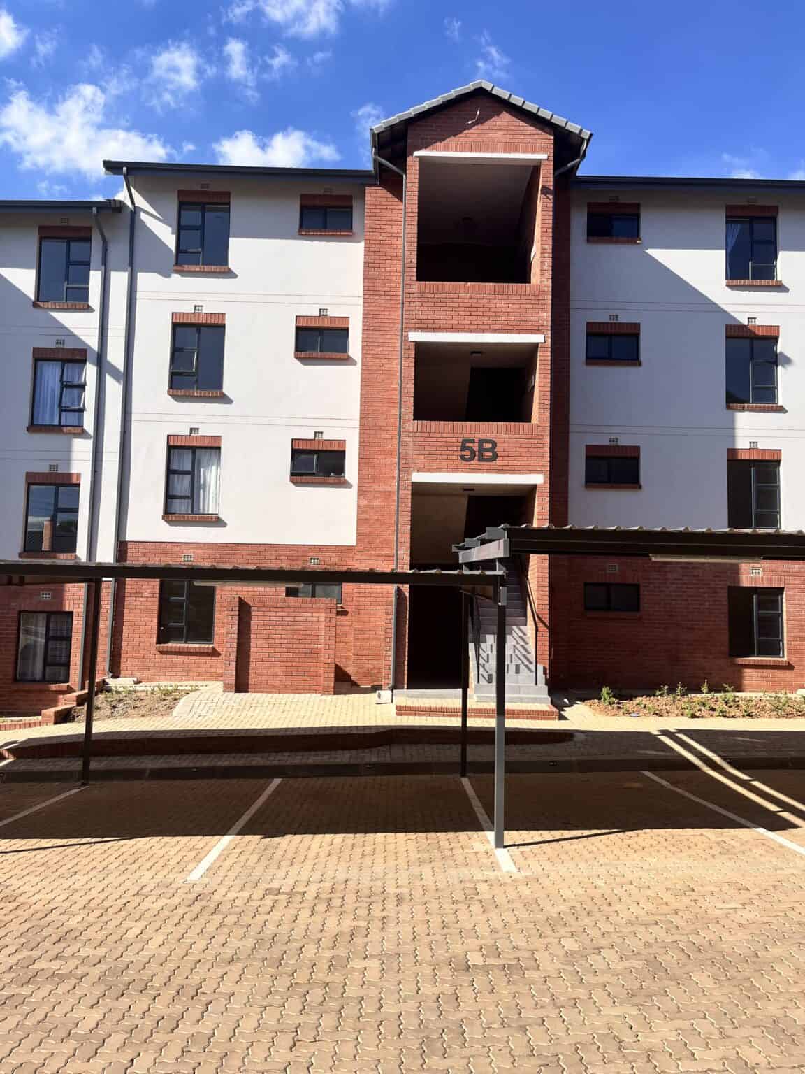 To Let 2 Bedroom Property for Rent in Orlando East Gauteng