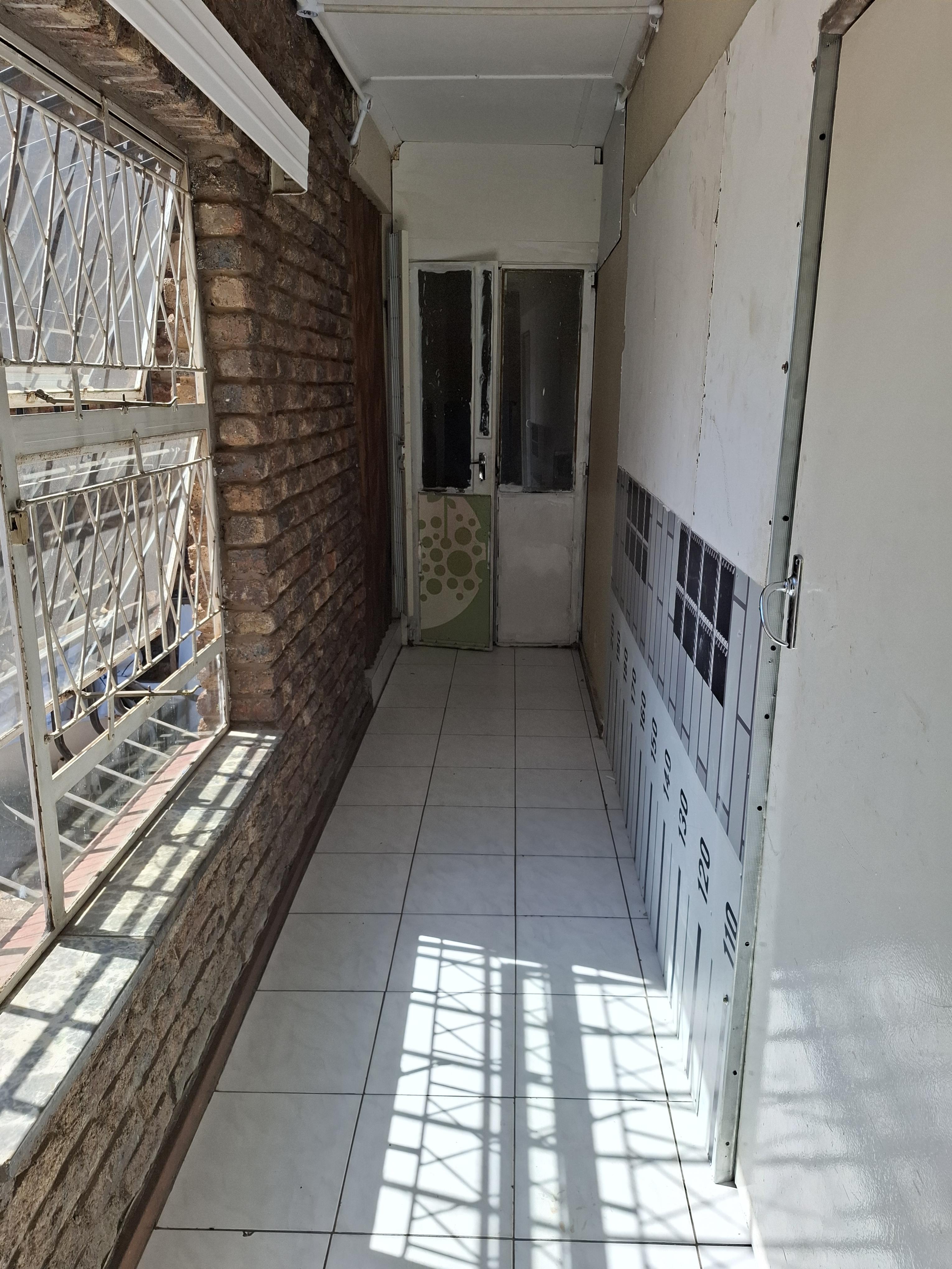 5 Bedroom Property for Sale in Birchleigh Gauteng