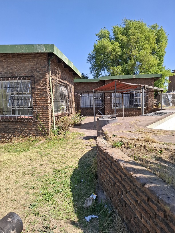 5 Bedroom Property for Sale in Birchleigh Gauteng