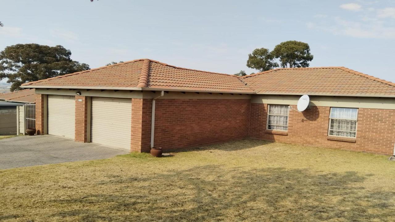 3 Bedroom Property for Sale in Olievenhoutbosch Gauteng