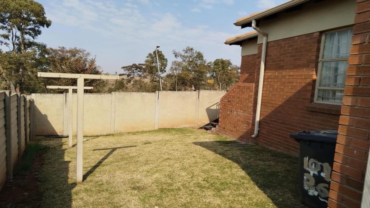 3 Bedroom Property for Sale in Olievenhoutbosch Gauteng