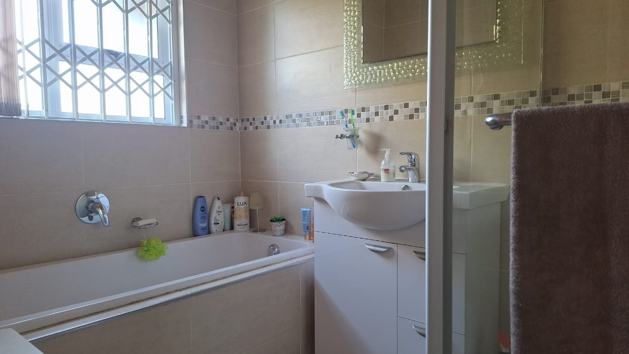 3 Bedroom Property for Sale in Elspark Gauteng