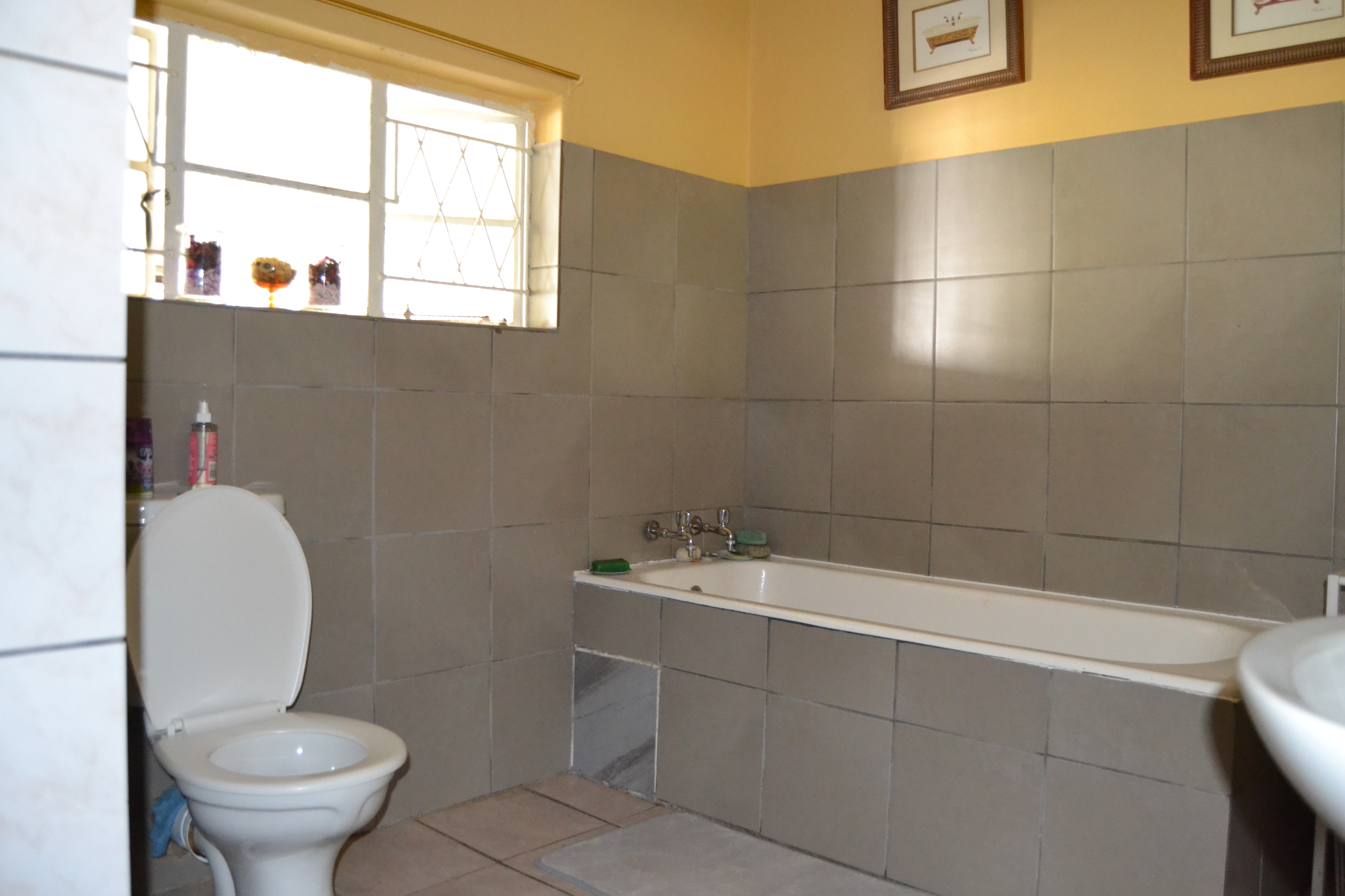 4 Bedroom Property for Sale in Krugersdorp West Gauteng