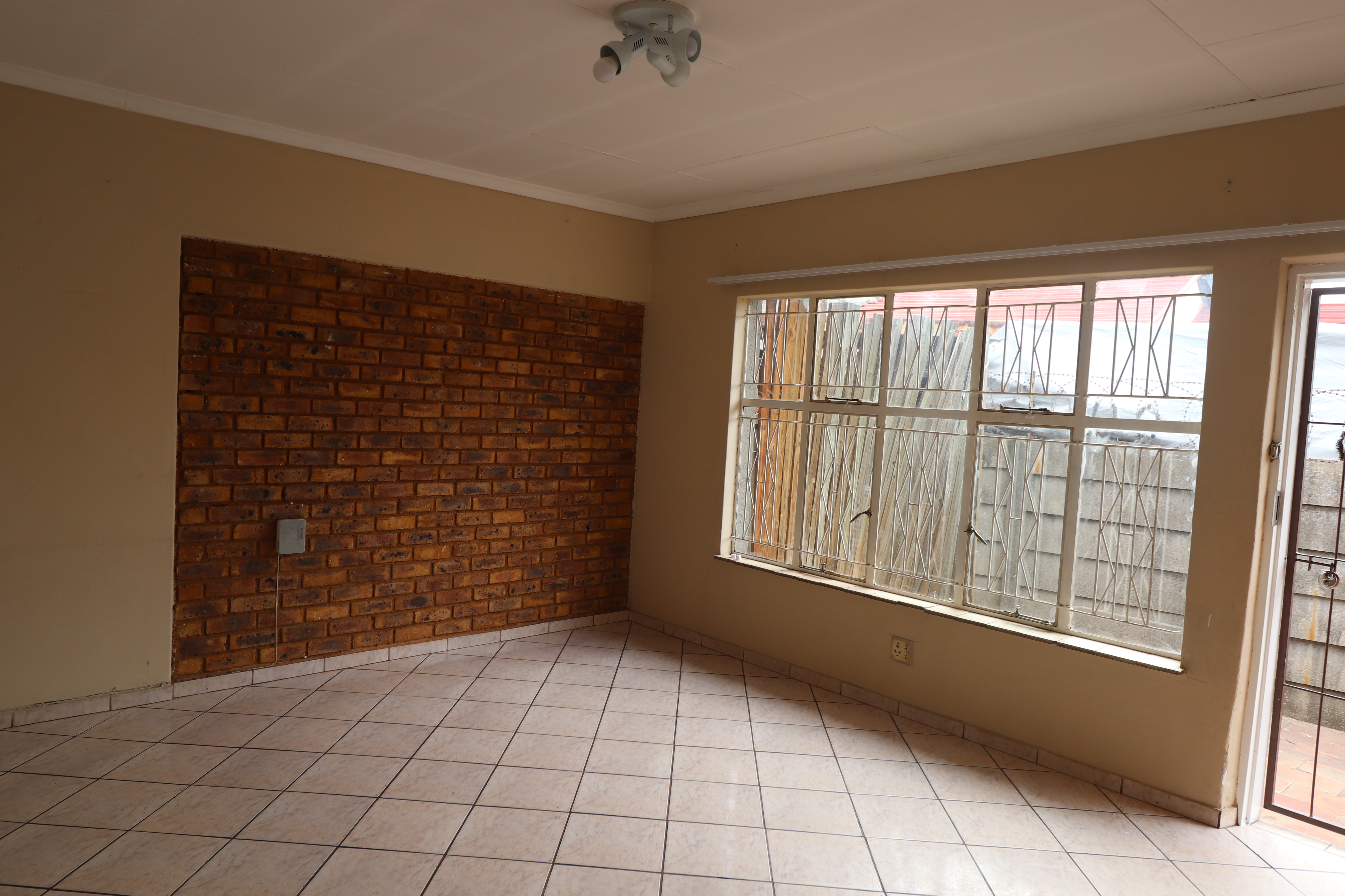 To Let 3 Bedroom Property for Rent in Kempton Park West Gauteng