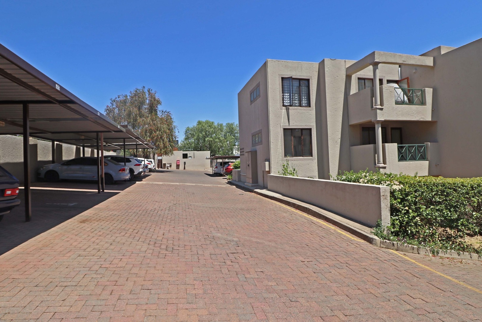 1 Bedroom Property for Sale in Bryanston Gauteng