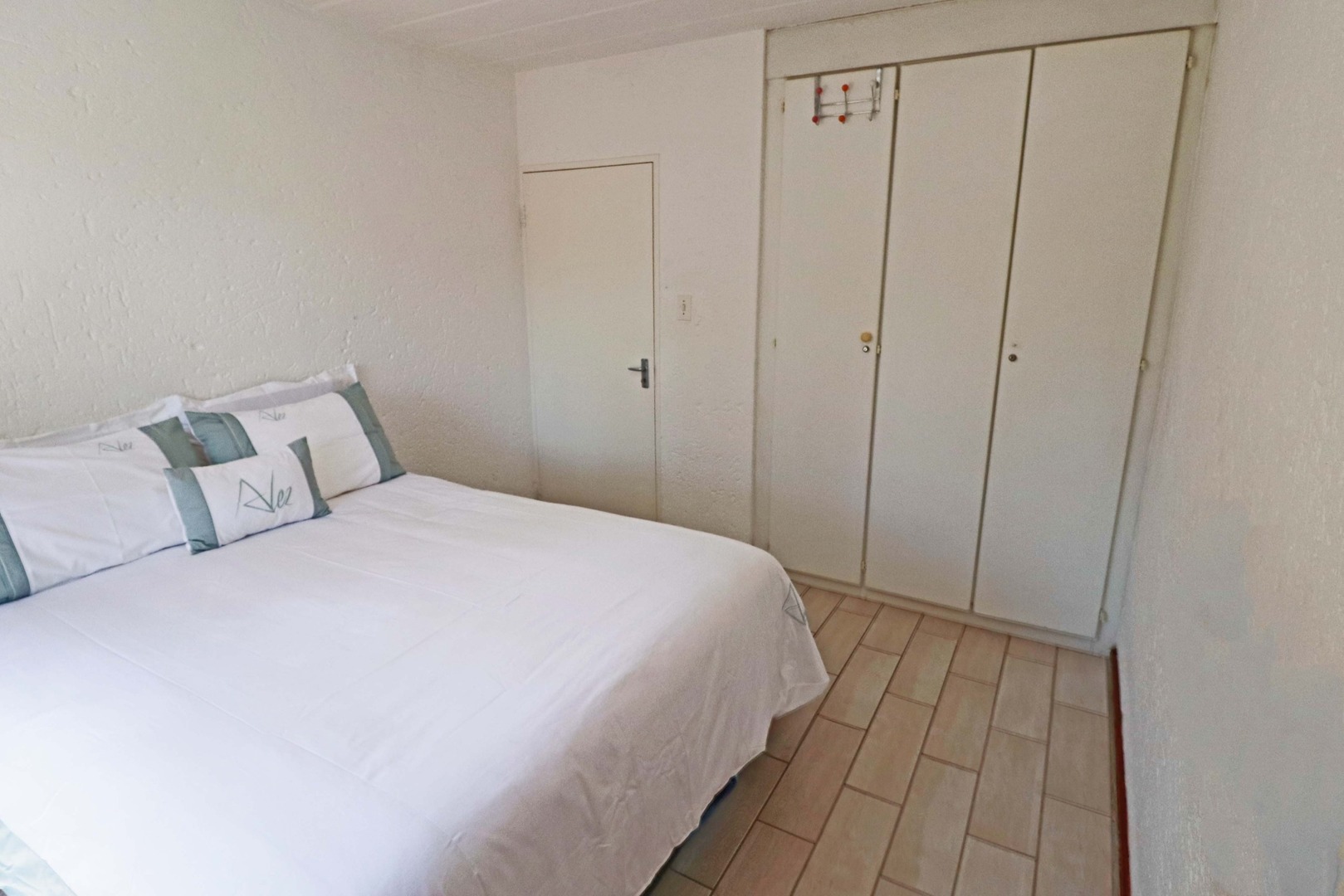 1 Bedroom Property for Sale in Bryanston Gauteng