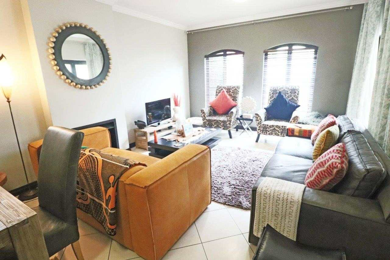 To Let 3 Bedroom Property for Rent in Bryanston Gauteng