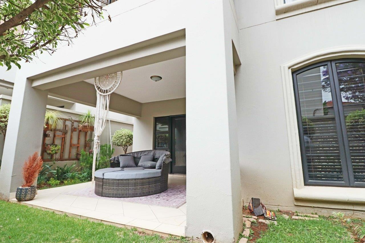 To Let 3 Bedroom Property for Rent in Bryanston Gauteng