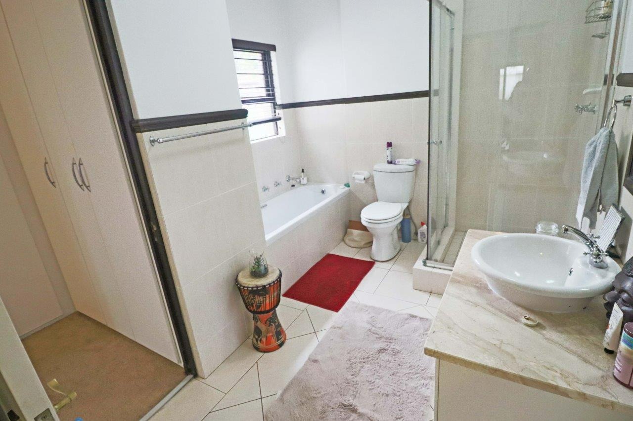 To Let 3 Bedroom Property for Rent in Bryanston Gauteng