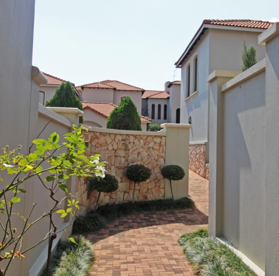 To Let 3 Bedroom Property for Rent in Bryanston Gauteng