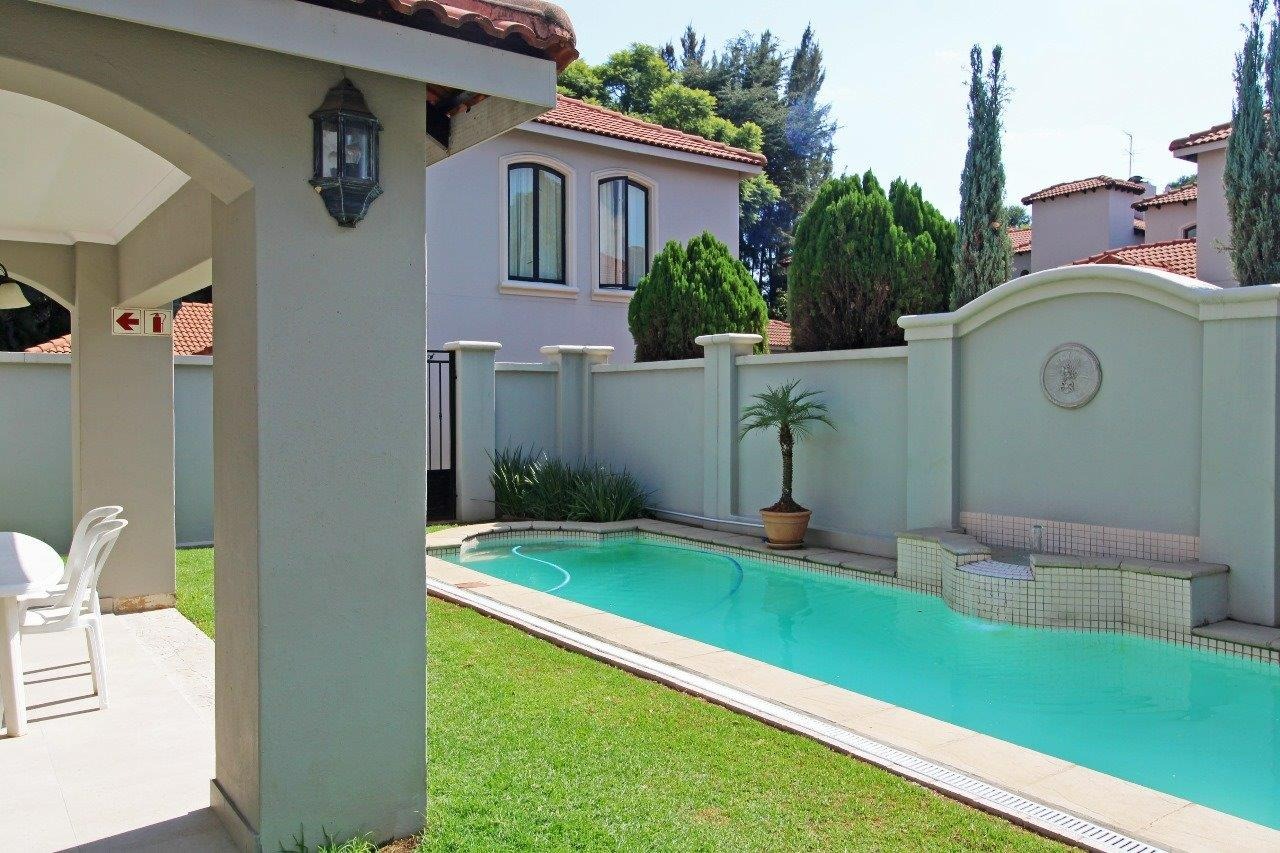 To Let 3 Bedroom Property for Rent in Bryanston Gauteng