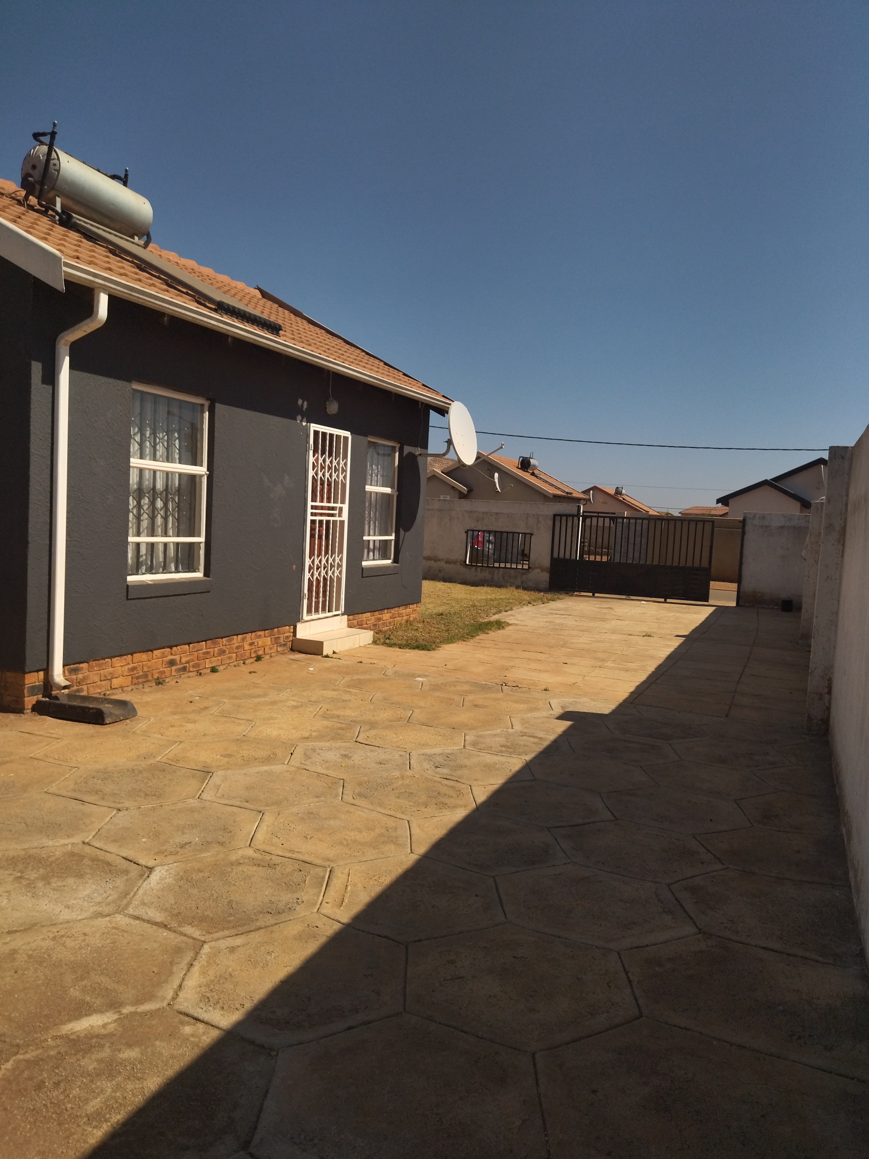 2 Bedroom Property for Sale in Lehae Gauteng