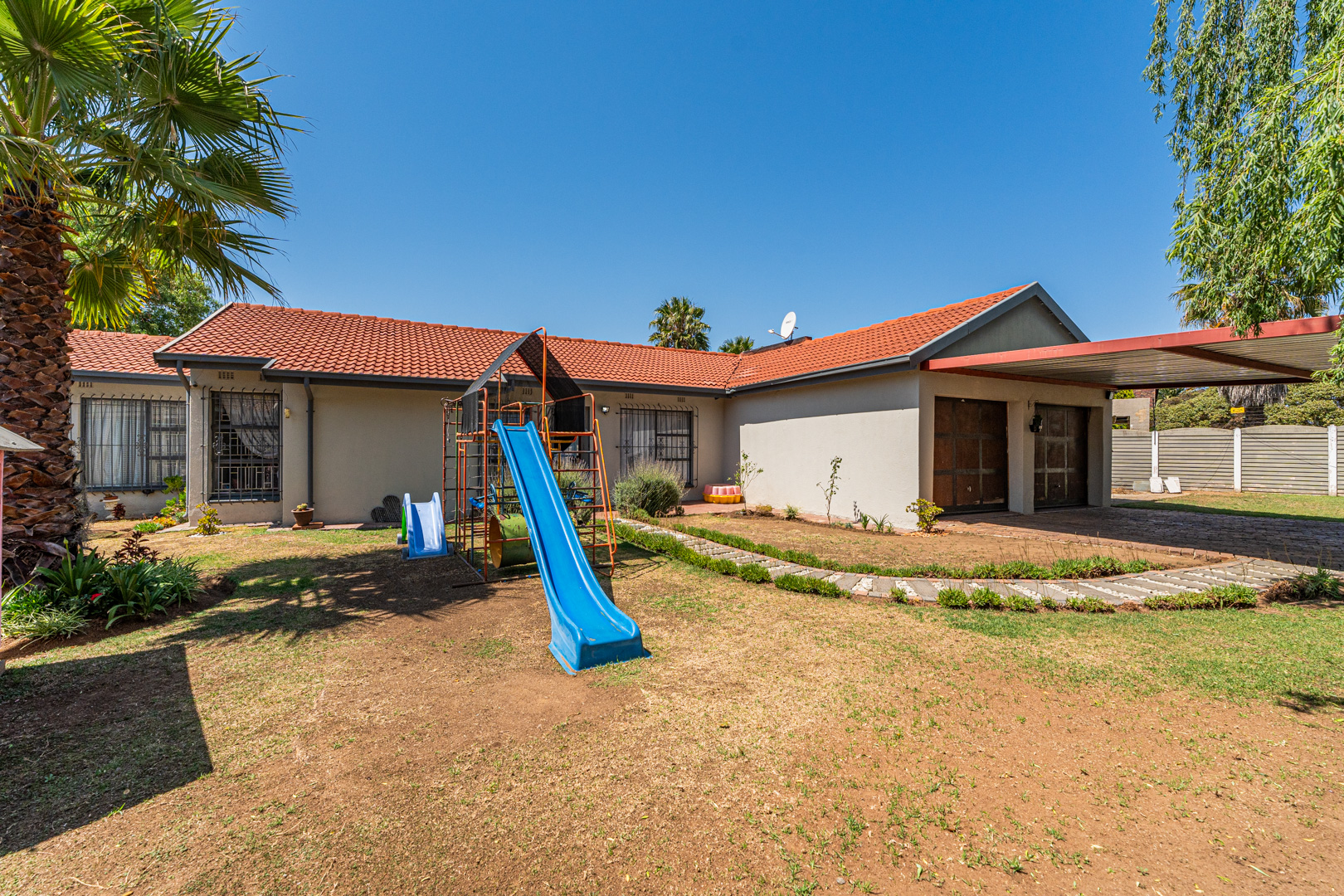 3 Bedroom Property for Sale in Bonaero Park Gauteng