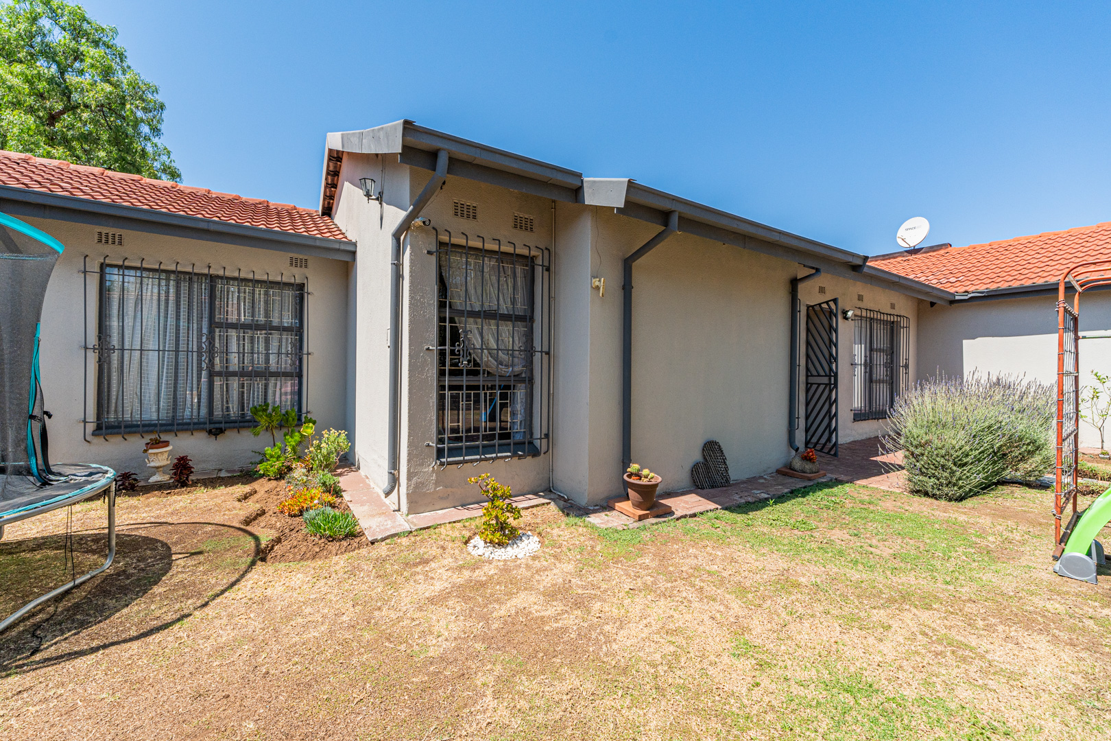 3 Bedroom Property for Sale in Bonaero Park Gauteng