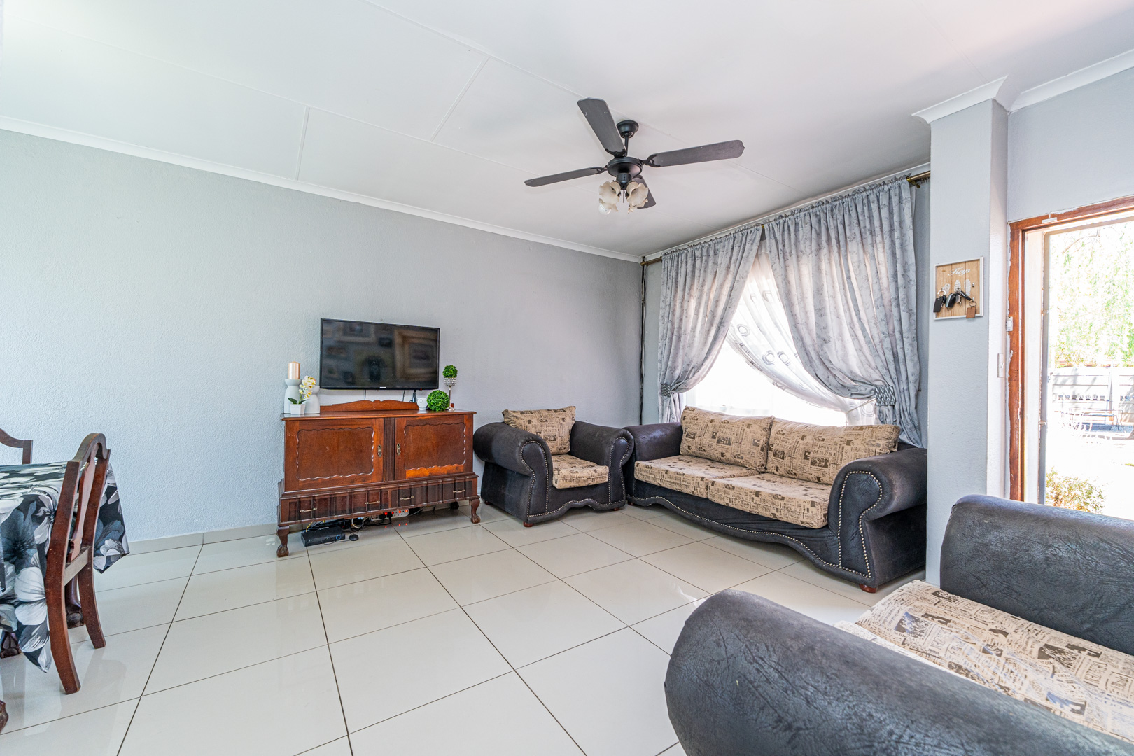 3 Bedroom Property for Sale in Bonaero Park Gauteng