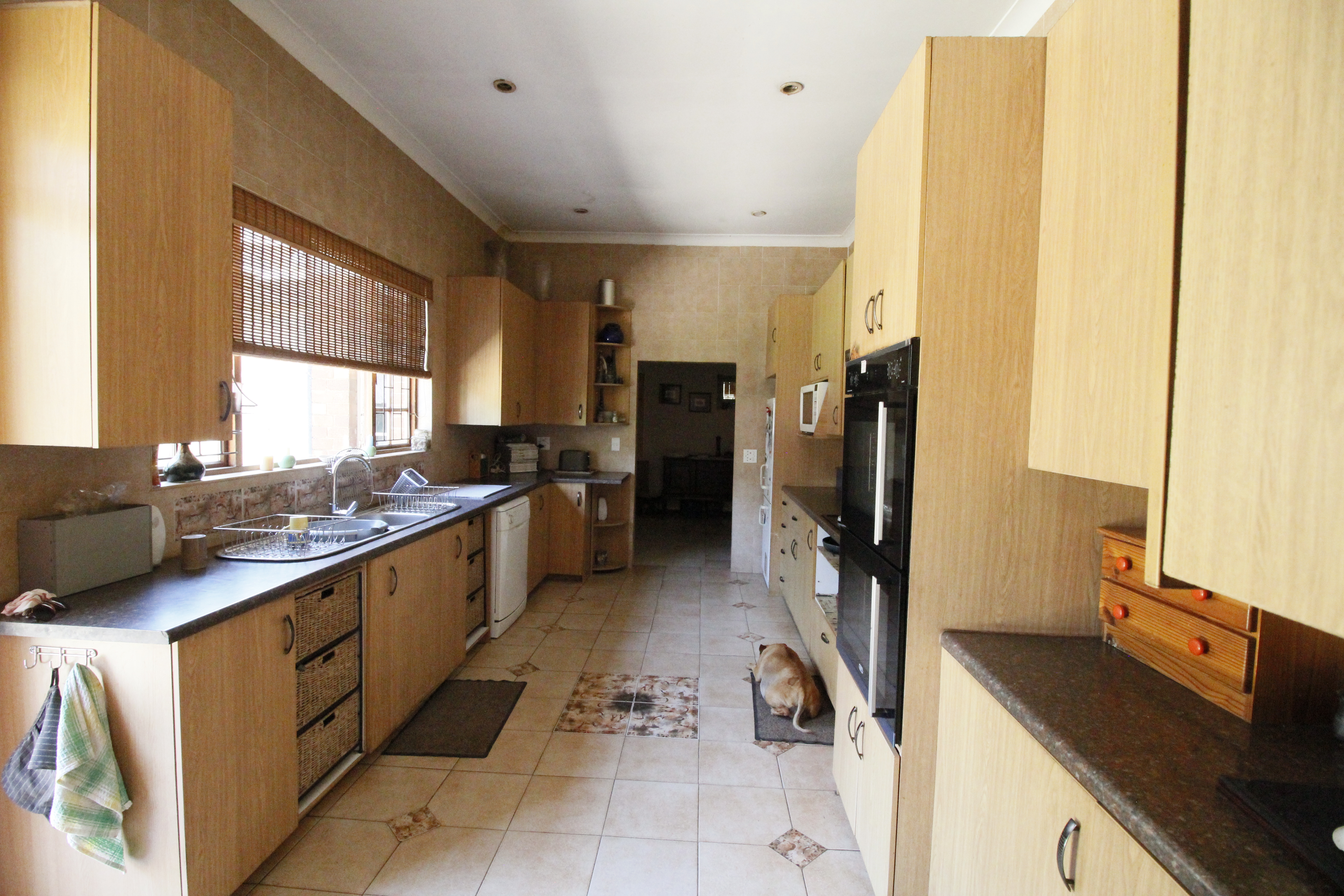 7 Bedroom Property for Sale in Glen Austin Gauteng