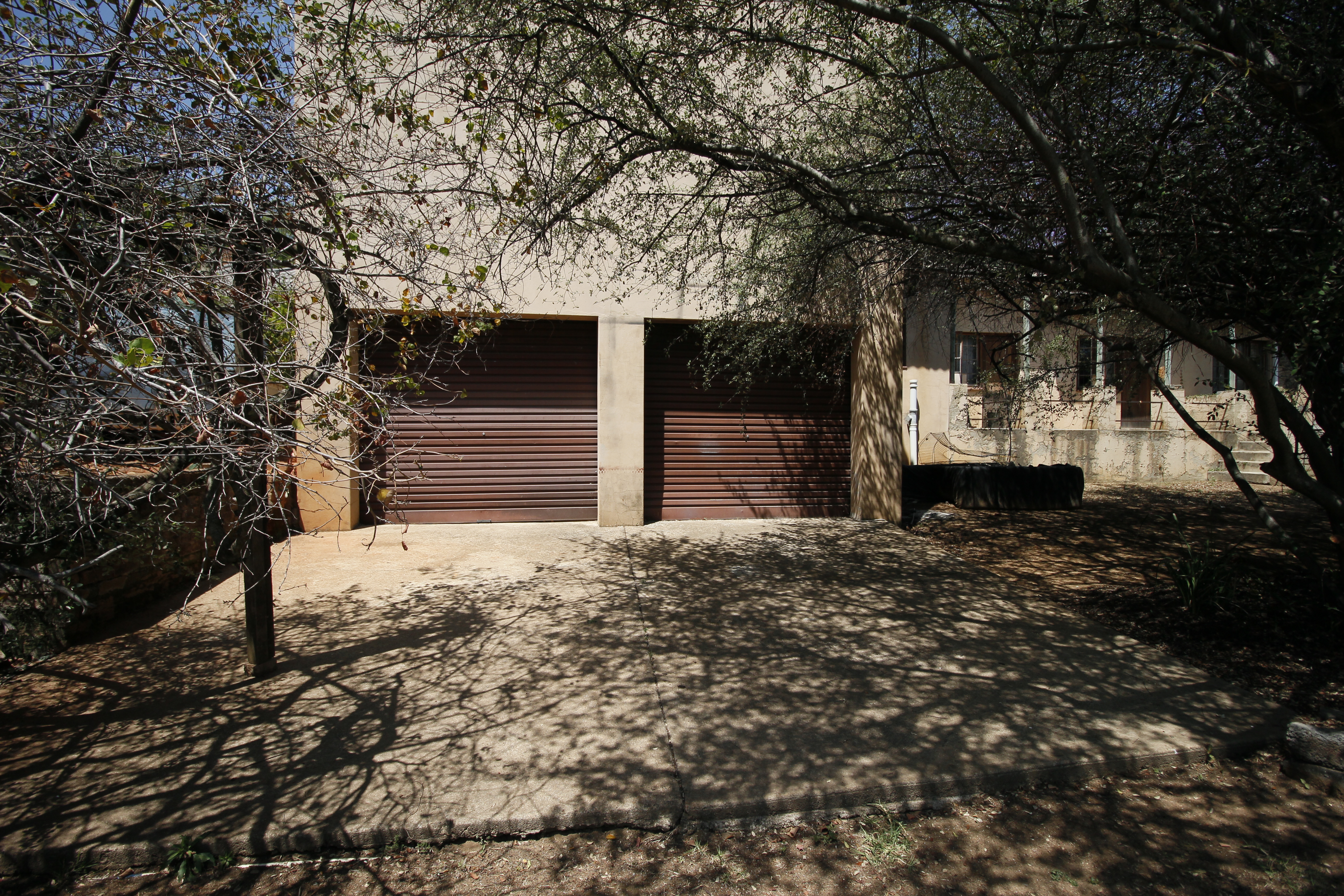 7 Bedroom Property for Sale in Glen Austin Gauteng