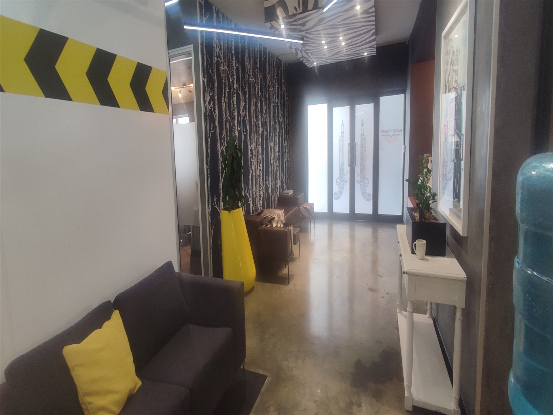 To Let commercial Property for Rent in Hyde Park Gauteng