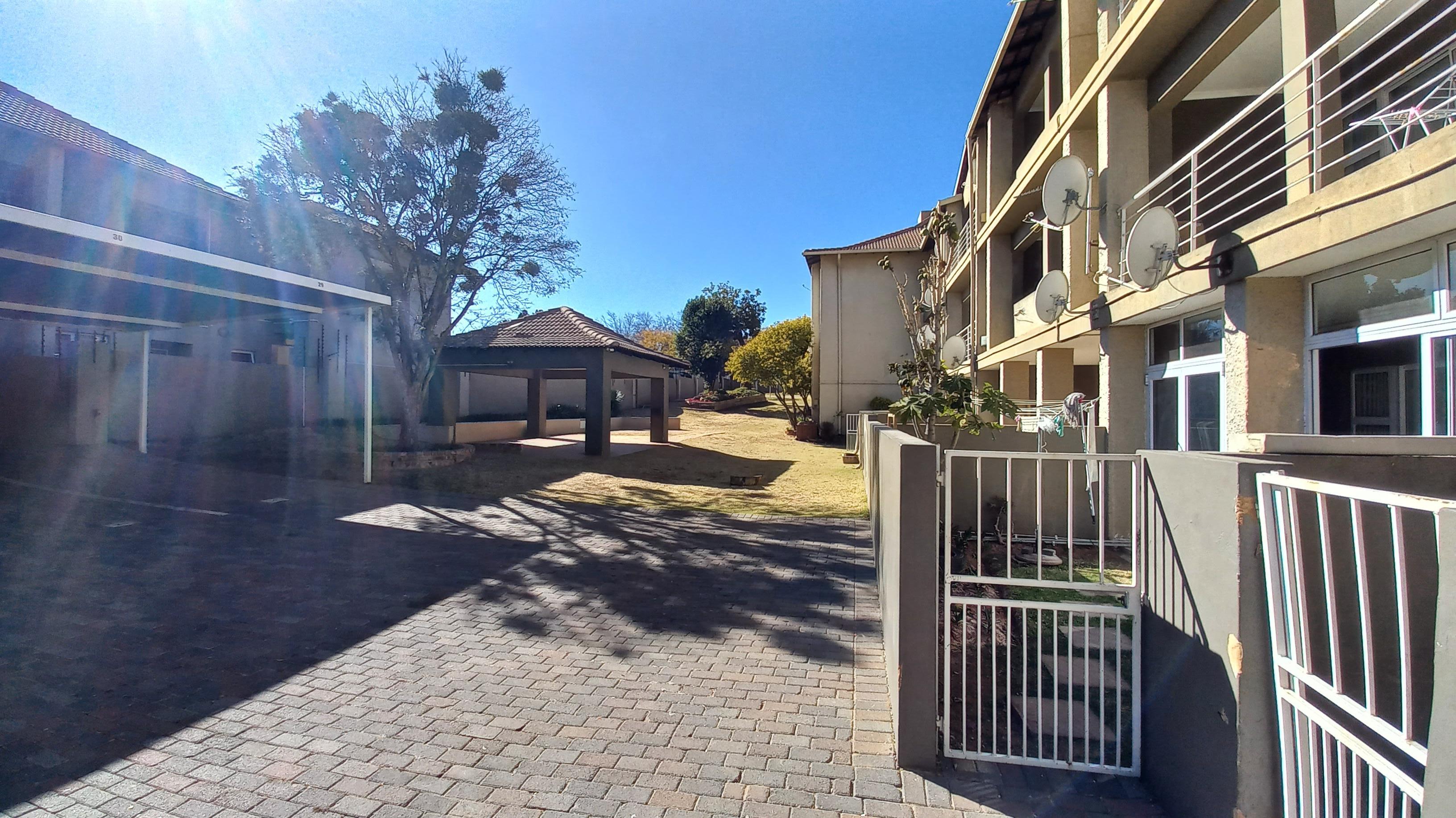 2 Bedroom Property for Sale in Ferndale Gauteng